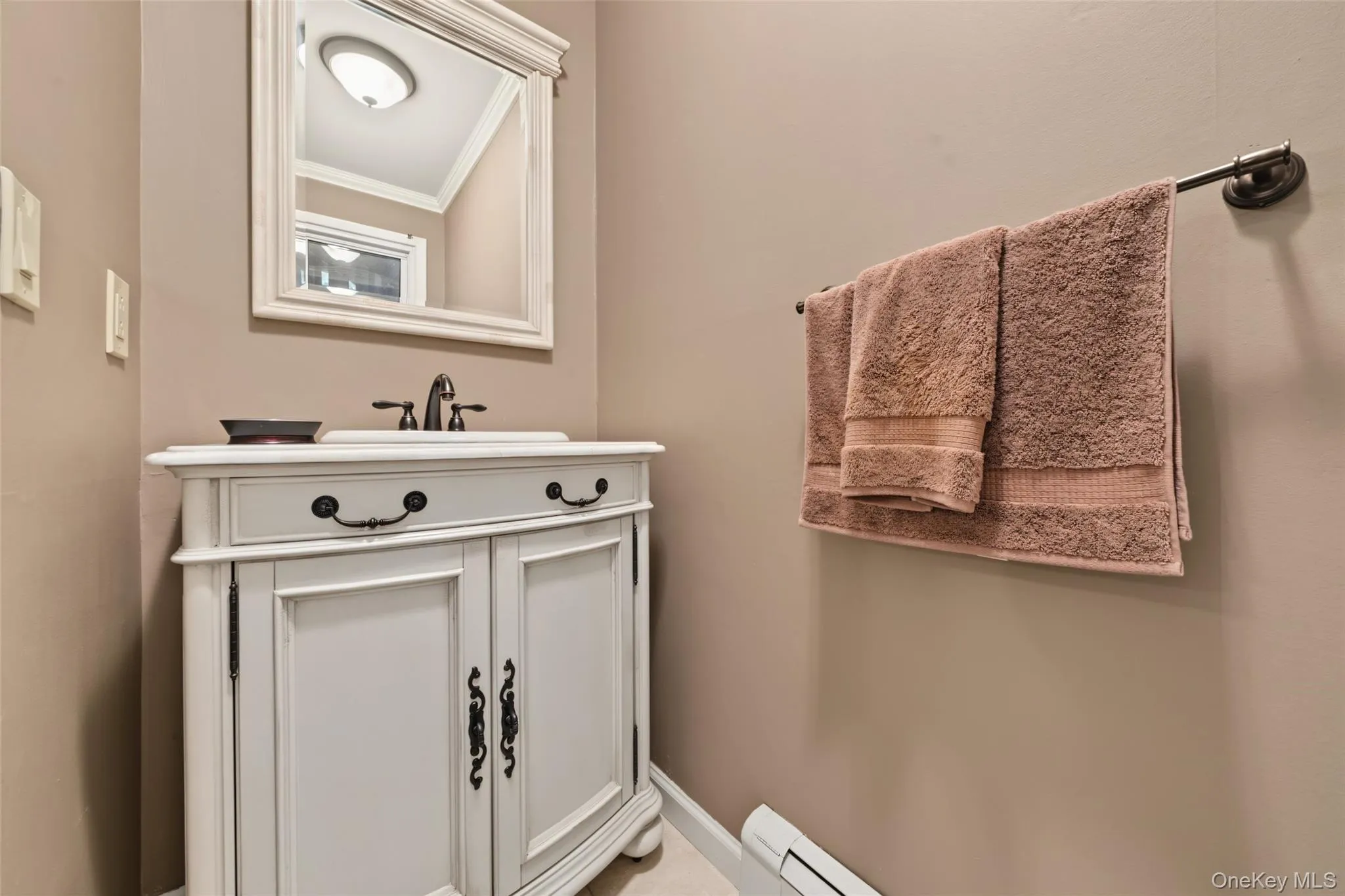 4 Letts Circle, Monroe, NY, 4 Bedrooms Bedrooms, 8 Rooms Rooms,2 BathroomsBathrooms,Residential,For Rent,Letts,0,1055643 4 Letts Circle, Monroe, NY, 4 Bedrooms Bedrooms, 8 Rooms Rooms,2 BathroomsBathrooms,Residential,For Rent,Letts,0,1055643