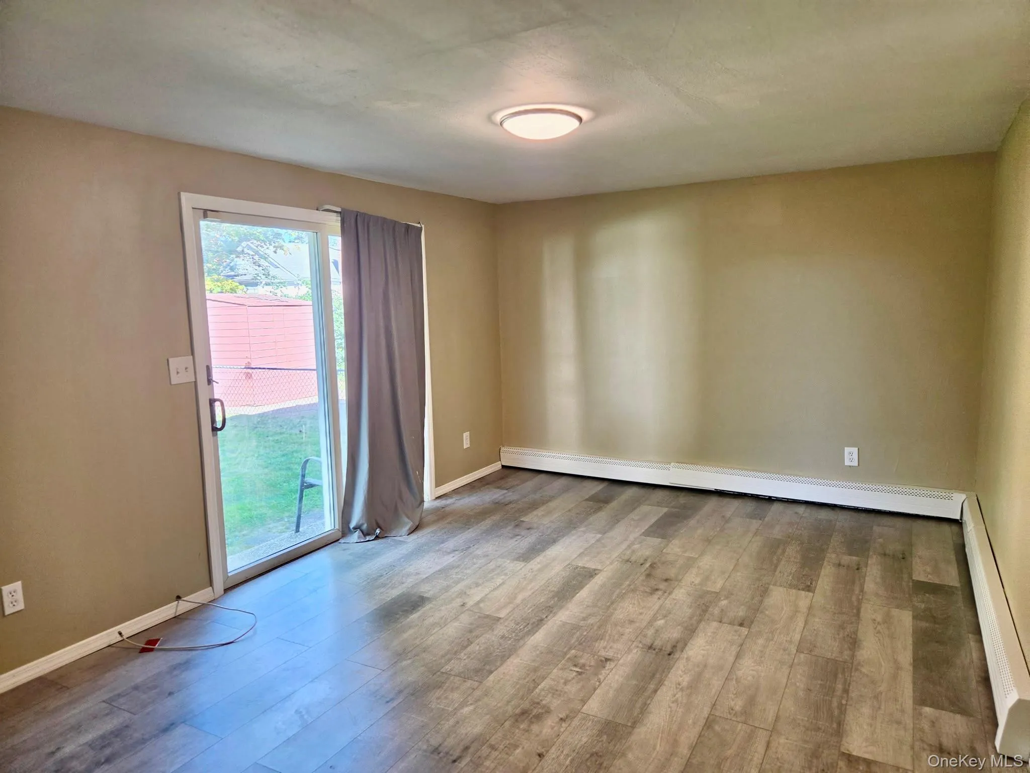11 Centerwood Street, Babylon, NY, 2 Bedroom Bedrooms, 5 Room Rooms,1 BathroomBathrooms,Residential Lease,For Rent,Centerwood,0,1055645 11 Centerwood Street, Babylon, NY, 2 Bedroom Bedrooms, 5 Room Rooms,1 BathroomBathrooms,Residential Lease,For Rent,Centerwood,0,1055645