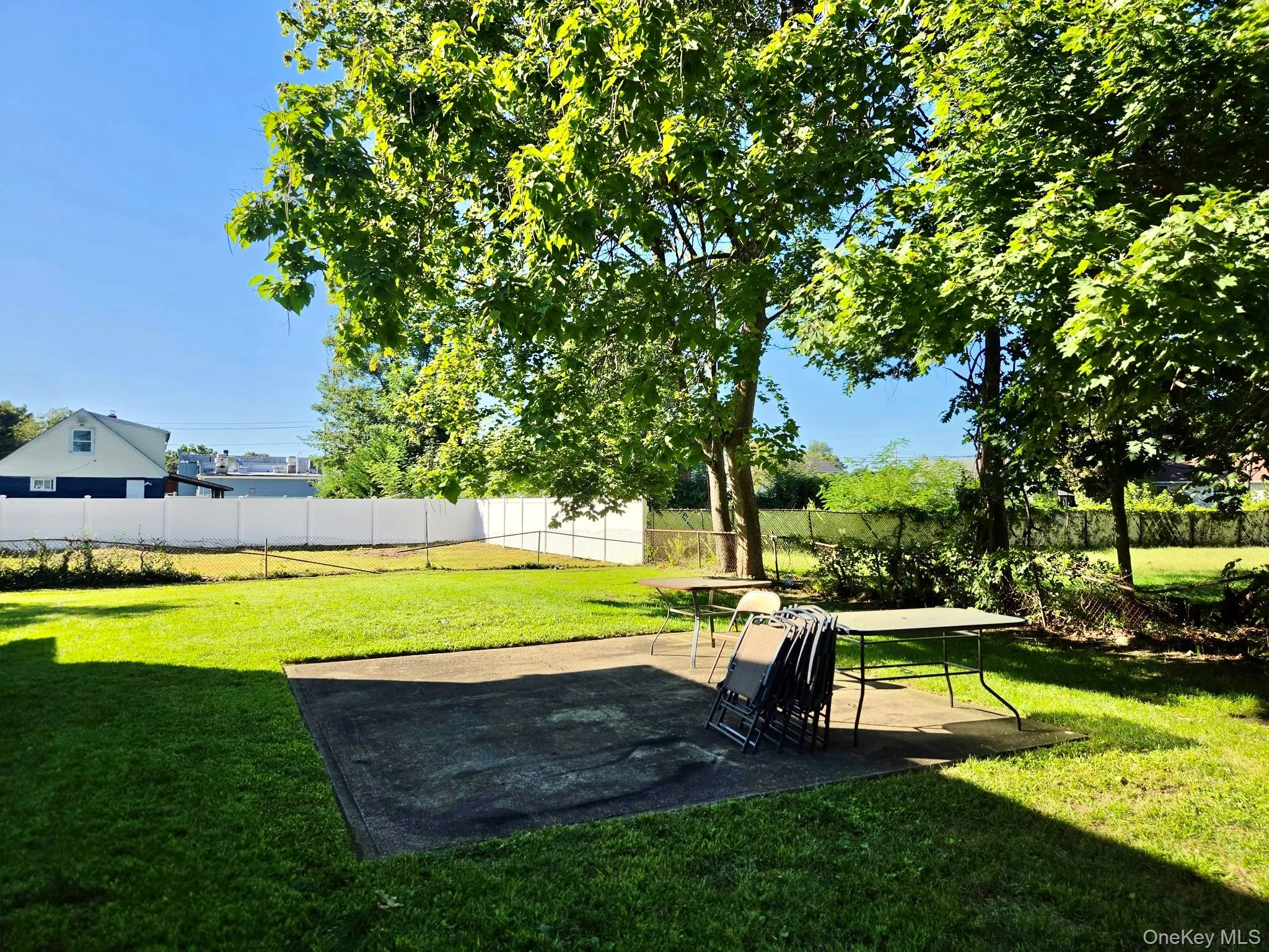 11 Centerwood Street, Babylon, NY, 2 Bedroom Bedrooms, 5 Room Rooms,1 BathroomBathrooms,Residential Lease,For Rent,Centerwood,0,1055645 11 Centerwood Street, Babylon, NY, 2 Bedroom Bedrooms, 5 Room Rooms,1 BathroomBathrooms,Residential Lease,For Rent,Centerwood,0,1055645