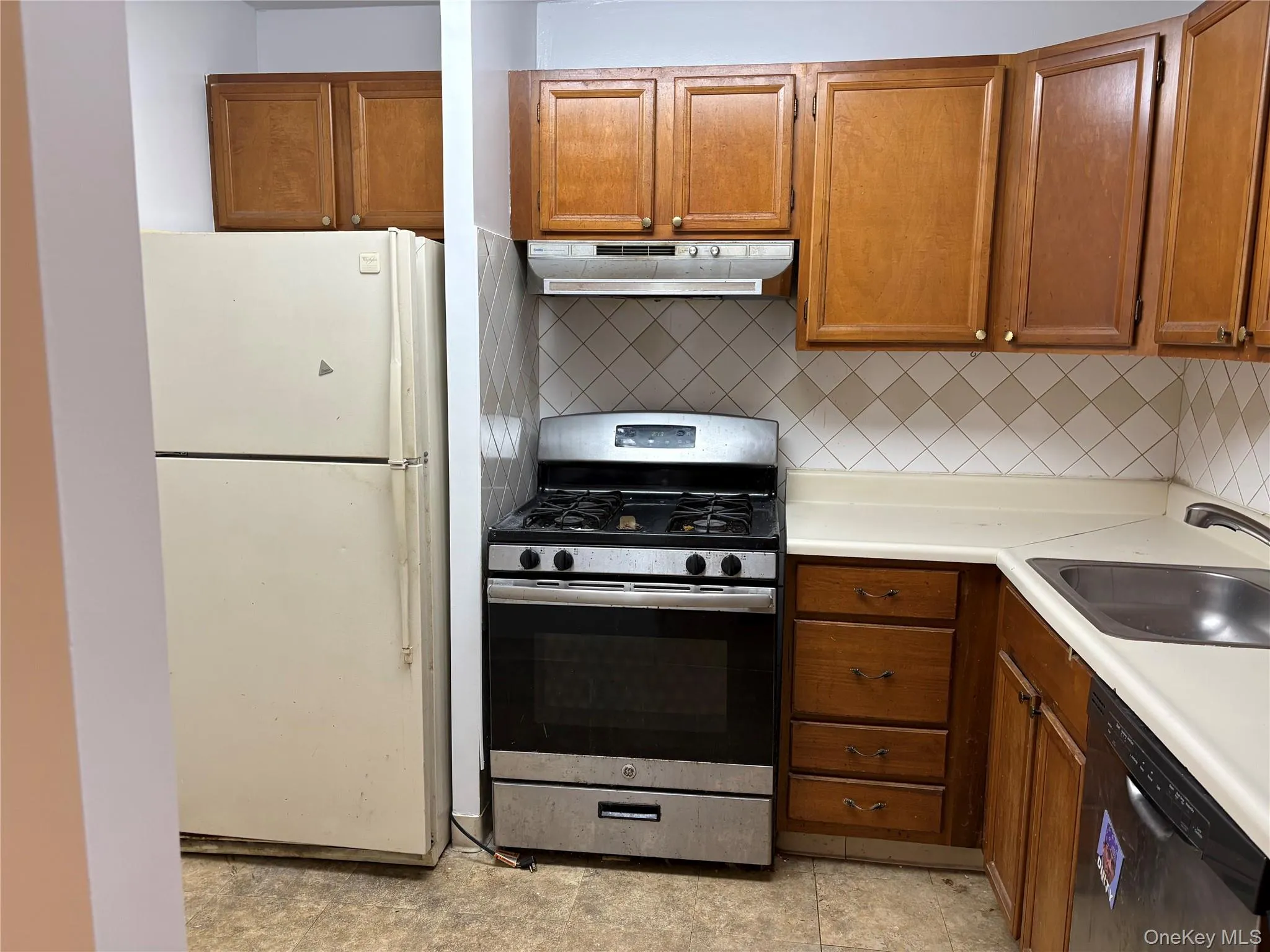 2 Bay Club Drive, New York, NY, 1 Bedroom Bedrooms, 4 Rooms Rooms,1 BathroomBathrooms,Residential,For Rent,Bay Club,0,1055648 2 Bay Club Drive, New York, NY, 1 Bedroom Bedrooms, 4 Rooms Rooms,1 BathroomBathrooms,Residential,For Rent,Bay Club,0,1055648