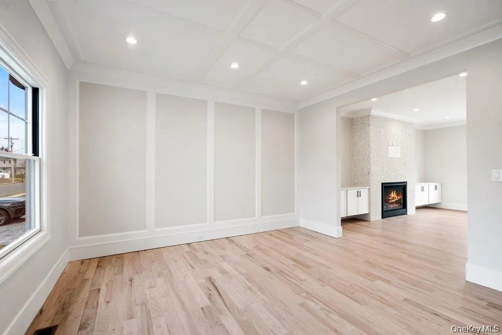35 Main Parkway, Oyster Bay, NY, 5 Bedroom Bedrooms, 10 Room Rooms,3 BathroomBathrooms,Residential Lease,For Rent,Main,0,1055650 35 Main Parkway, Oyster Bay, NY, 5 Bedroom Bedrooms, 10 Room Rooms,3 BathroomBathrooms,Residential Lease,For Rent,Main,0,1055650