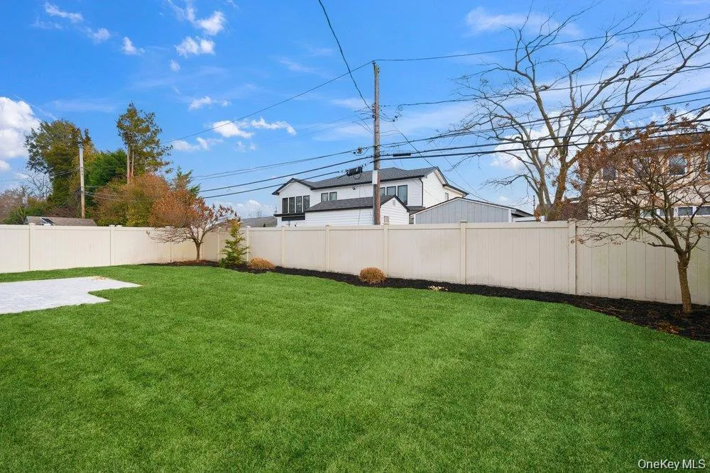 35 Main Parkway, Oyster Bay, NY, 5 Bedroom Bedrooms, 10 Room Rooms,3 BathroomBathrooms,Residential Lease,For Rent,Main,0,1055650 35 Main Parkway, Oyster Bay, NY, 5 Bedroom Bedrooms, 10 Room Rooms,3 BathroomBathrooms,Residential Lease,For Rent,Main,0,1055650