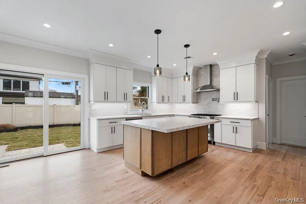 35 Main Parkway, Oyster Bay, NY, 5 Bedroom Bedrooms, 10 Room Rooms,3 BathroomBathrooms,Residential Lease,For Rent,Main,0,1055650 35 Main Parkway, Oyster Bay, NY, 5 Bedroom Bedrooms, 10 Room Rooms,3 BathroomBathrooms,Residential Lease,For Rent,Main,0,1055650