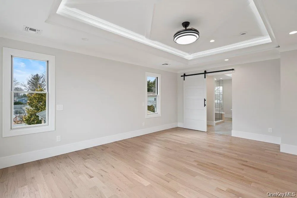 35 Main Parkway, Oyster Bay, NY, 5 Bedroom Bedrooms, 10 Room Rooms,3 BathroomBathrooms,Residential Lease,For Rent,Main,0,1055650 35 Main Parkway, Oyster Bay, NY, 5 Bedroom Bedrooms, 10 Room Rooms,3 BathroomBathrooms,Residential Lease,For Rent,Main,0,1055650