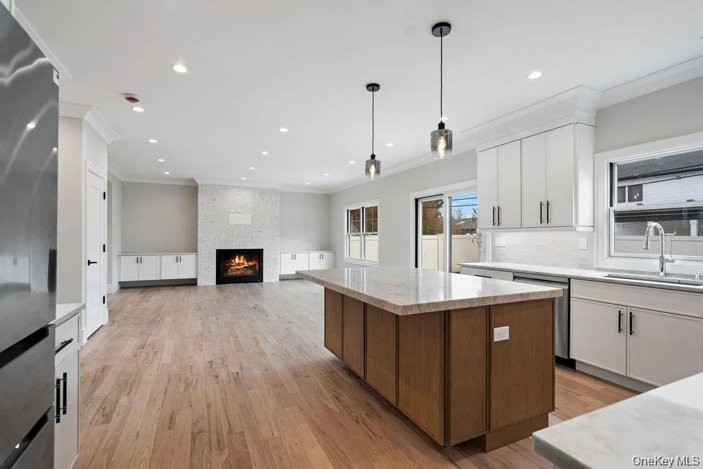 35 Main Parkway, Oyster Bay, NY, 5 Bedroom Bedrooms, 10 Room Rooms,3 BathroomBathrooms,Residential Lease,For Rent,Main,0,1055650 35 Main Parkway, Oyster Bay, NY, 5 Bedroom Bedrooms, 10 Room Rooms,3 BathroomBathrooms,Residential Lease,For Rent,Main,0,1055650