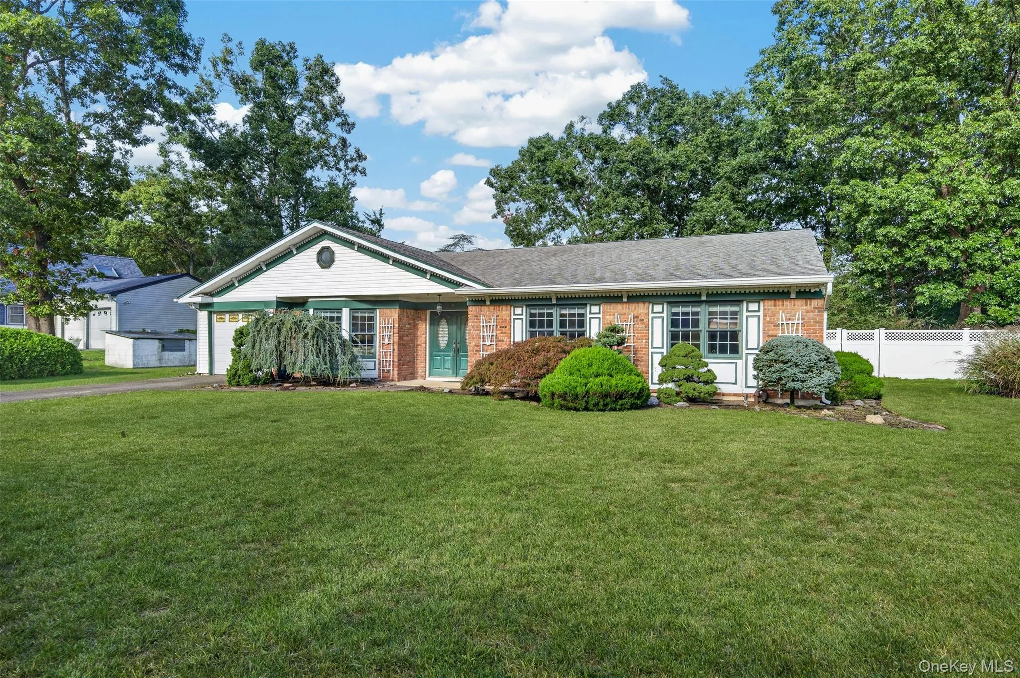 9 Groton Lane, Brookhaven, NY, 3 Bedrooms Bedrooms, 7 Rooms Rooms,2 BathroomsBathrooms,Residential,For Rent,Groton,0,1055652 9 Groton Lane, Brookhaven, NY, 3 Bedrooms Bedrooms, 7 Rooms Rooms,2 BathroomsBathrooms,Residential,For Rent,Groton,0,1055652