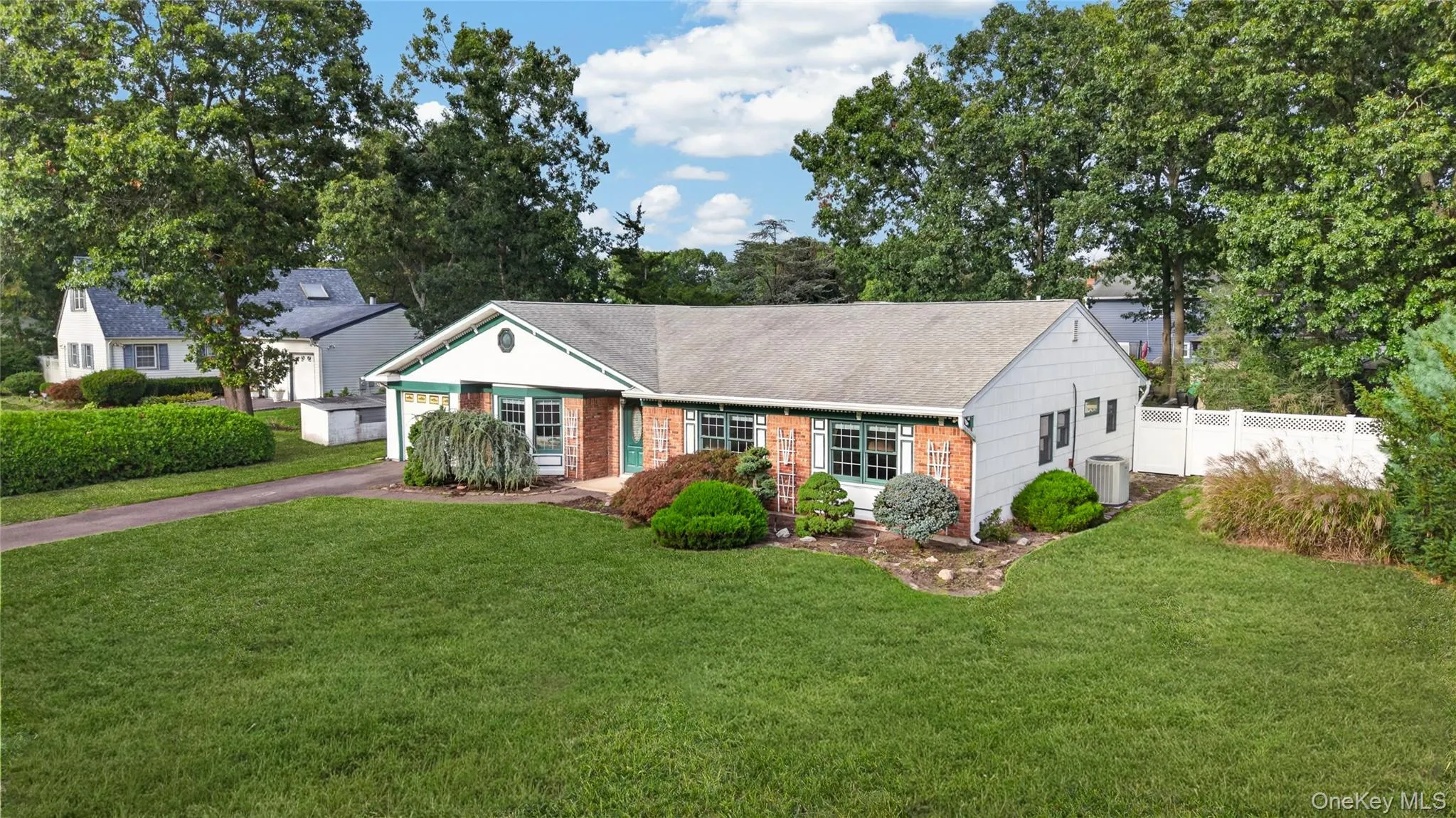 9 Groton Lane, Brookhaven, NY, 3 Bedrooms Bedrooms, 7 Rooms Rooms,2 BathroomsBathrooms,Residential,For Rent,Groton,0,1055652 9 Groton Lane, Brookhaven, NY, 3 Bedrooms Bedrooms, 7 Rooms Rooms,2 BathroomsBathrooms,Residential,For Rent,Groton,0,1055652