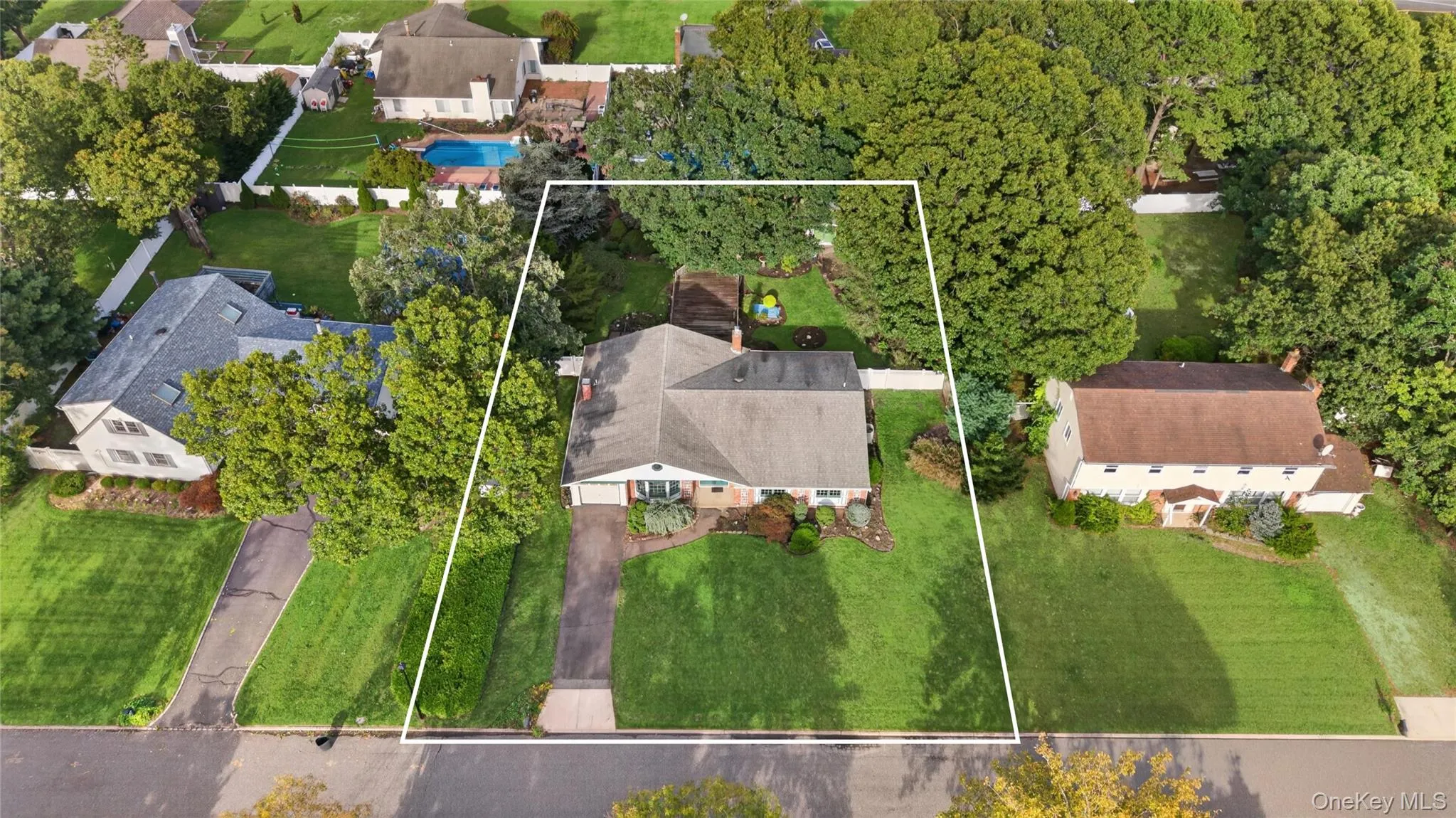 9 Groton Lane, Brookhaven, NY, 3 Bedrooms Bedrooms, 7 Rooms Rooms,2 BathroomsBathrooms,Residential,For Rent,Groton,0,1055652 9 Groton Lane, Brookhaven, NY, 3 Bedrooms Bedrooms, 7 Rooms Rooms,2 BathroomsBathrooms,Residential,For Rent,Groton,0,1055652