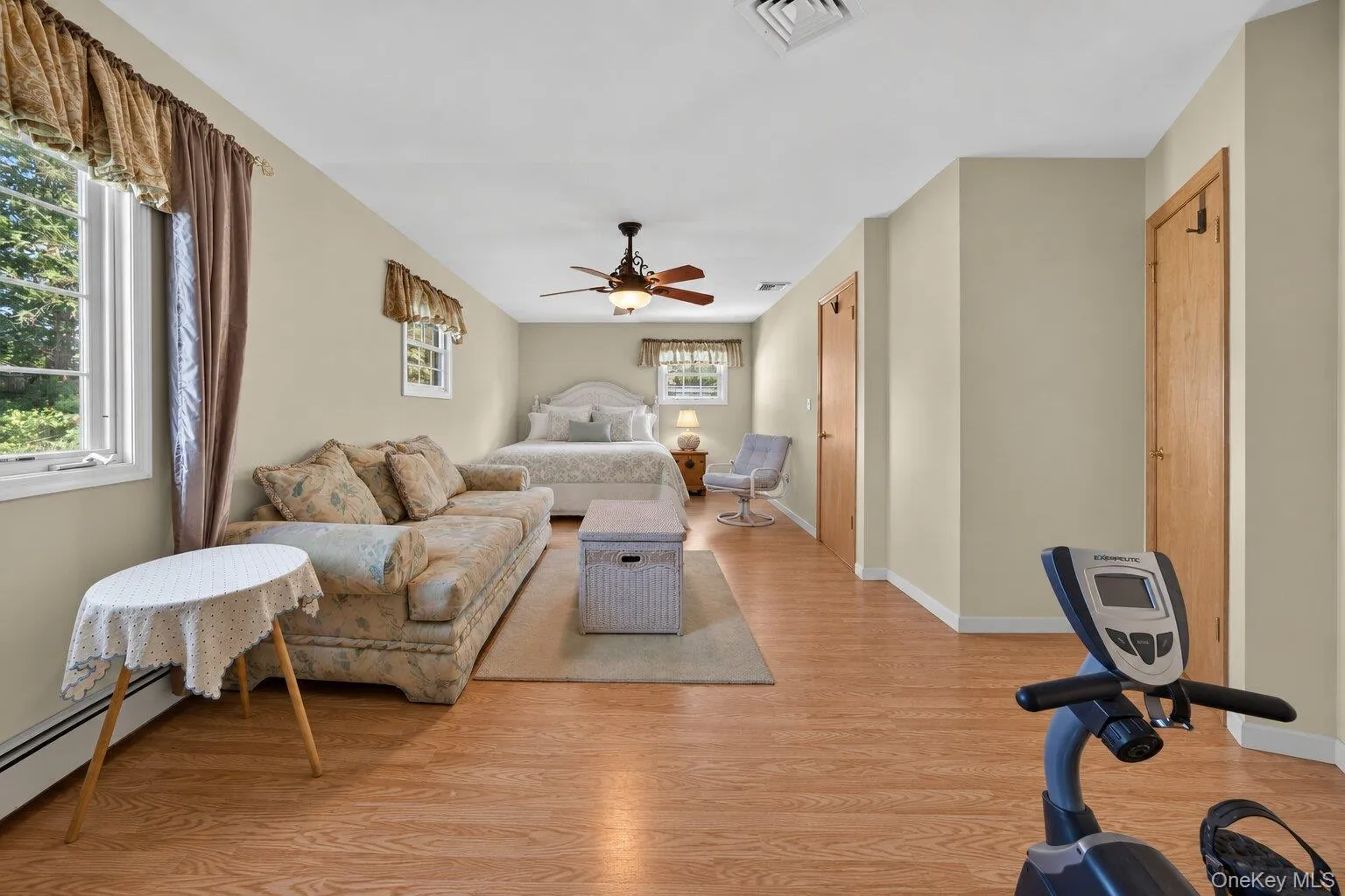 9 Groton Lane, Brookhaven, NY, 3 Bedrooms Bedrooms, 7 Rooms Rooms,2 BathroomsBathrooms,Residential,For Rent,Groton,0,1055652 9 Groton Lane, Brookhaven, NY, 3 Bedrooms Bedrooms, 7 Rooms Rooms,2 BathroomsBathrooms,Residential,For Rent,Groton,0,1055652