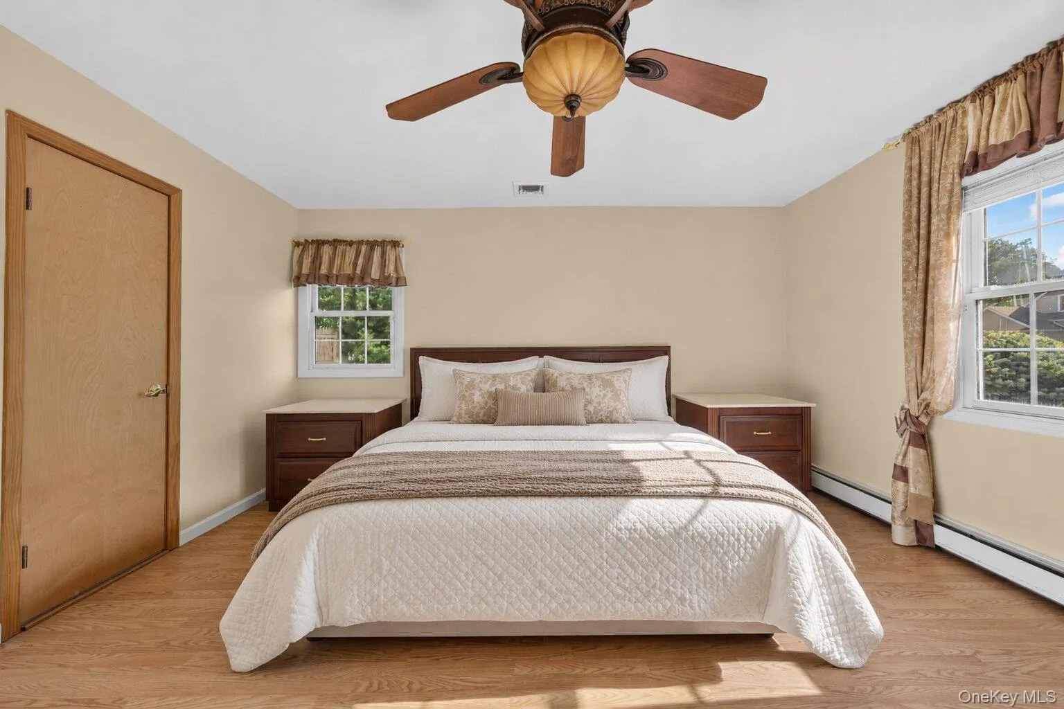 9 Groton Lane, Brookhaven, NY, 3 Bedrooms Bedrooms, 7 Rooms Rooms,2 BathroomsBathrooms,Residential,For Rent,Groton,0,1055652 9 Groton Lane, Brookhaven, NY, 3 Bedrooms Bedrooms, 7 Rooms Rooms,2 BathroomsBathrooms,Residential,For Rent,Groton,0,1055652
