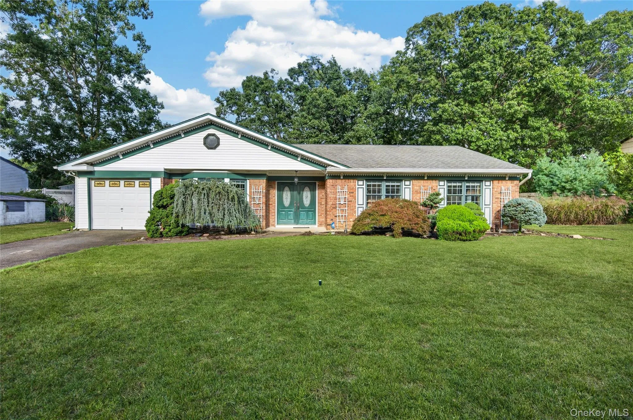 9 Groton Lane, Brookhaven, NY, 3 Bedrooms Bedrooms, 7 Rooms Rooms,2 BathroomsBathrooms,Residential,For Rent,Groton,0,1055652 9 Groton Lane, Brookhaven, NY, 3 Bedrooms Bedrooms, 7 Rooms Rooms,2 BathroomsBathrooms,Residential,For Rent,Groton,0,1055652