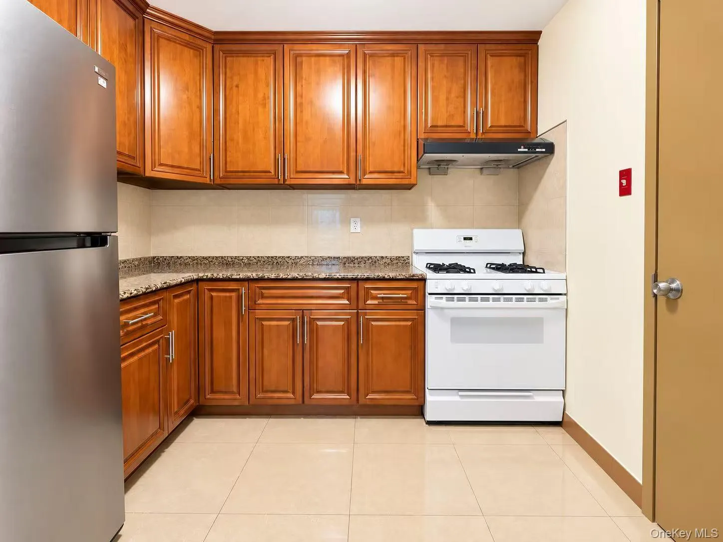 104-61 38th Avenue, New York, NY, 2 Bedrooms Bedrooms, 6 Rooms Rooms,1 BathroomBathrooms,Residential,For Rent,38th,0,1055658 104-61 38th Avenue, New York, NY, 2 Bedrooms Bedrooms, 6 Rooms Rooms,1 BathroomBathrooms,Residential,For Rent,38th,0,1055658