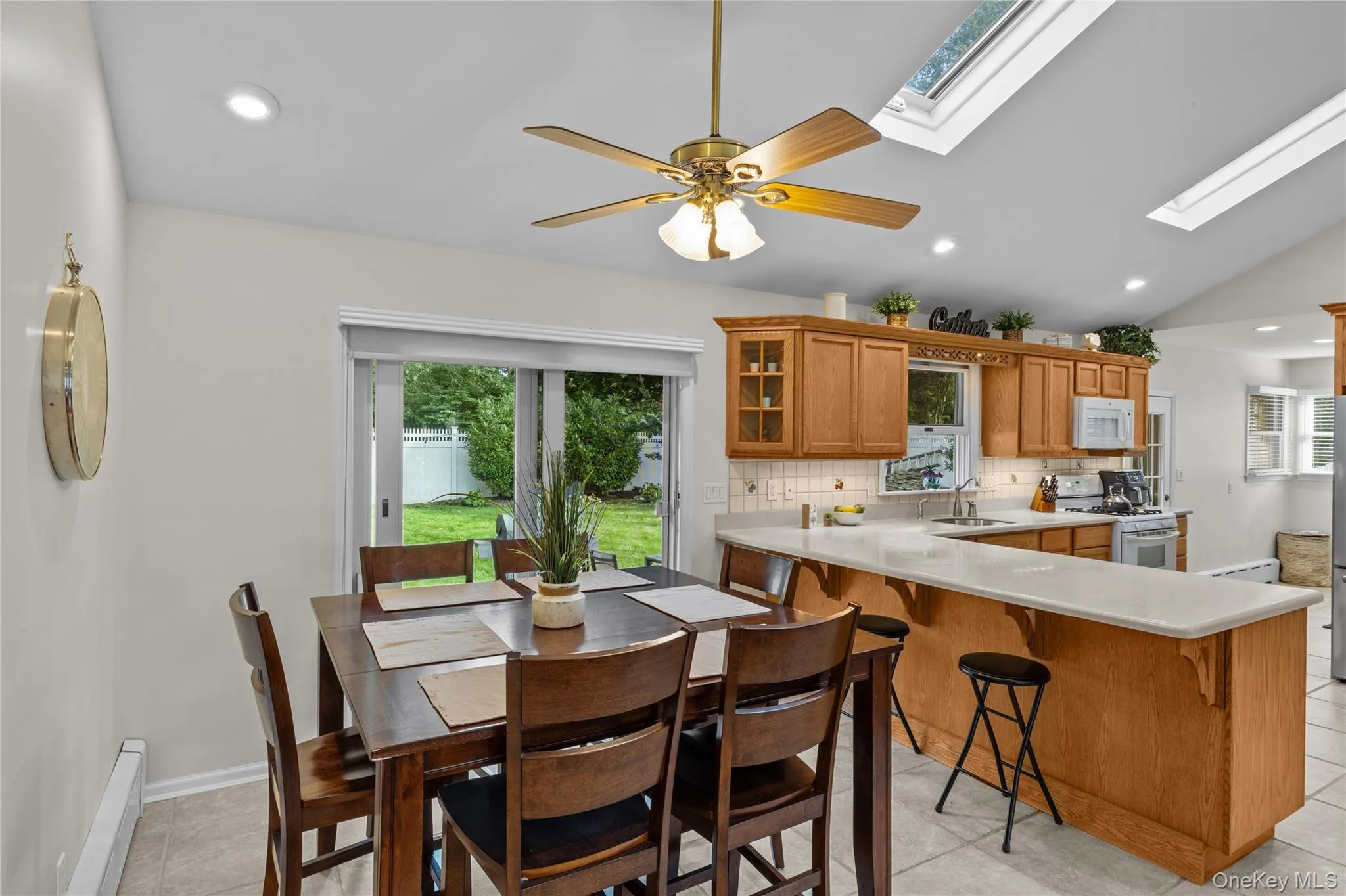 51 Beachfern Road, Brookhaven, NY, 3 Bedrooms Bedrooms, 7 Rooms Rooms,2 BathroomsBathrooms,Residential,For Rent,Beachfern,0,1055660 51 Beachfern Road, Brookhaven, NY, 3 Bedrooms Bedrooms, 7 Rooms Rooms,2 BathroomsBathrooms,Residential,For Rent,Beachfern,0,1055660