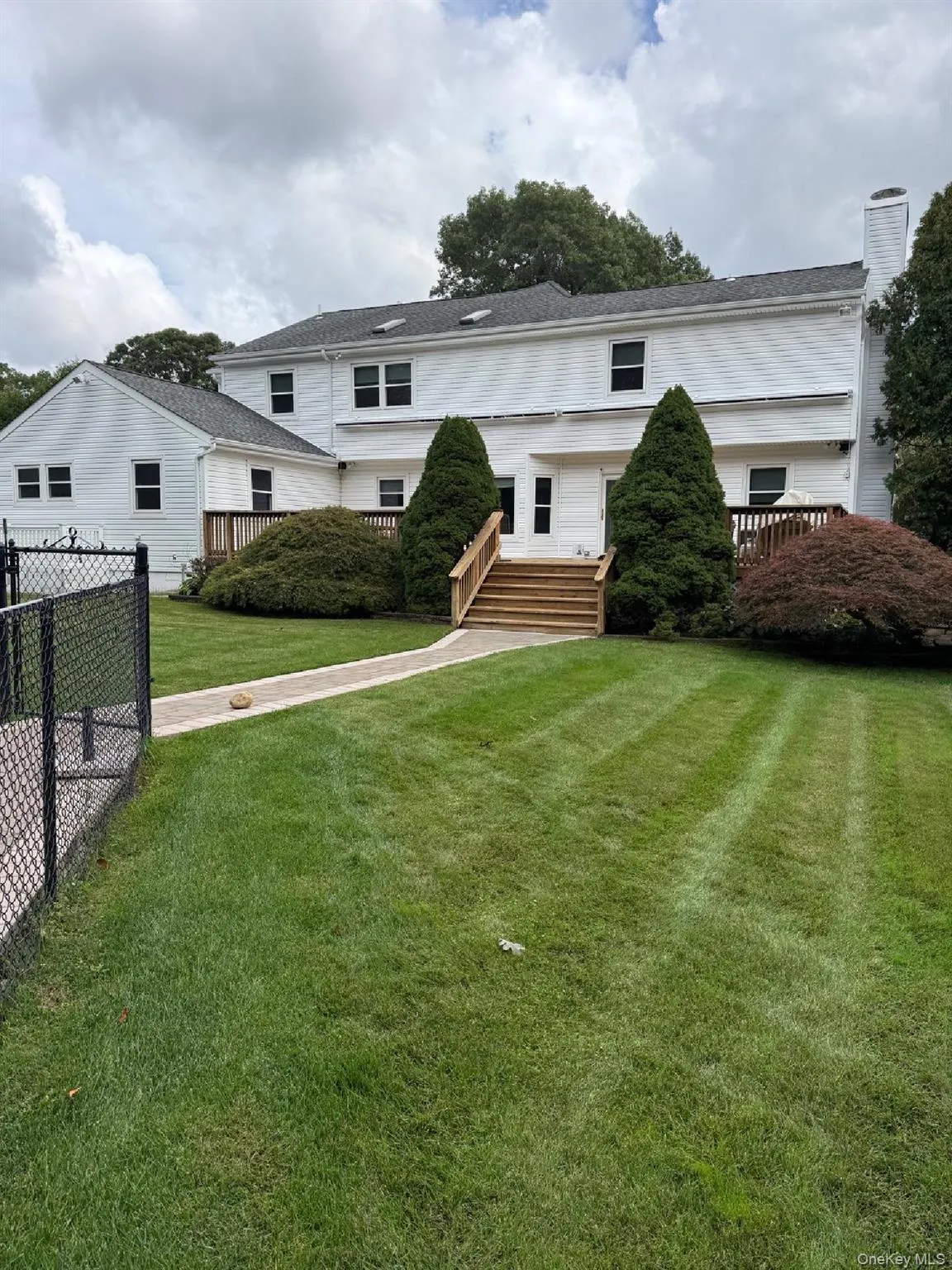 26 Layton Lane, Brookhaven, NY, 5 Bedrooms Bedrooms, 12 Rooms Rooms,4 BathroomsBathrooms,Residential,For Rent,Layton,0,1055661 26 Layton Lane, Brookhaven, NY, 5 Bedrooms Bedrooms, 12 Rooms Rooms,4 BathroomsBathrooms,Residential,For Rent,Layton,0,1055661
