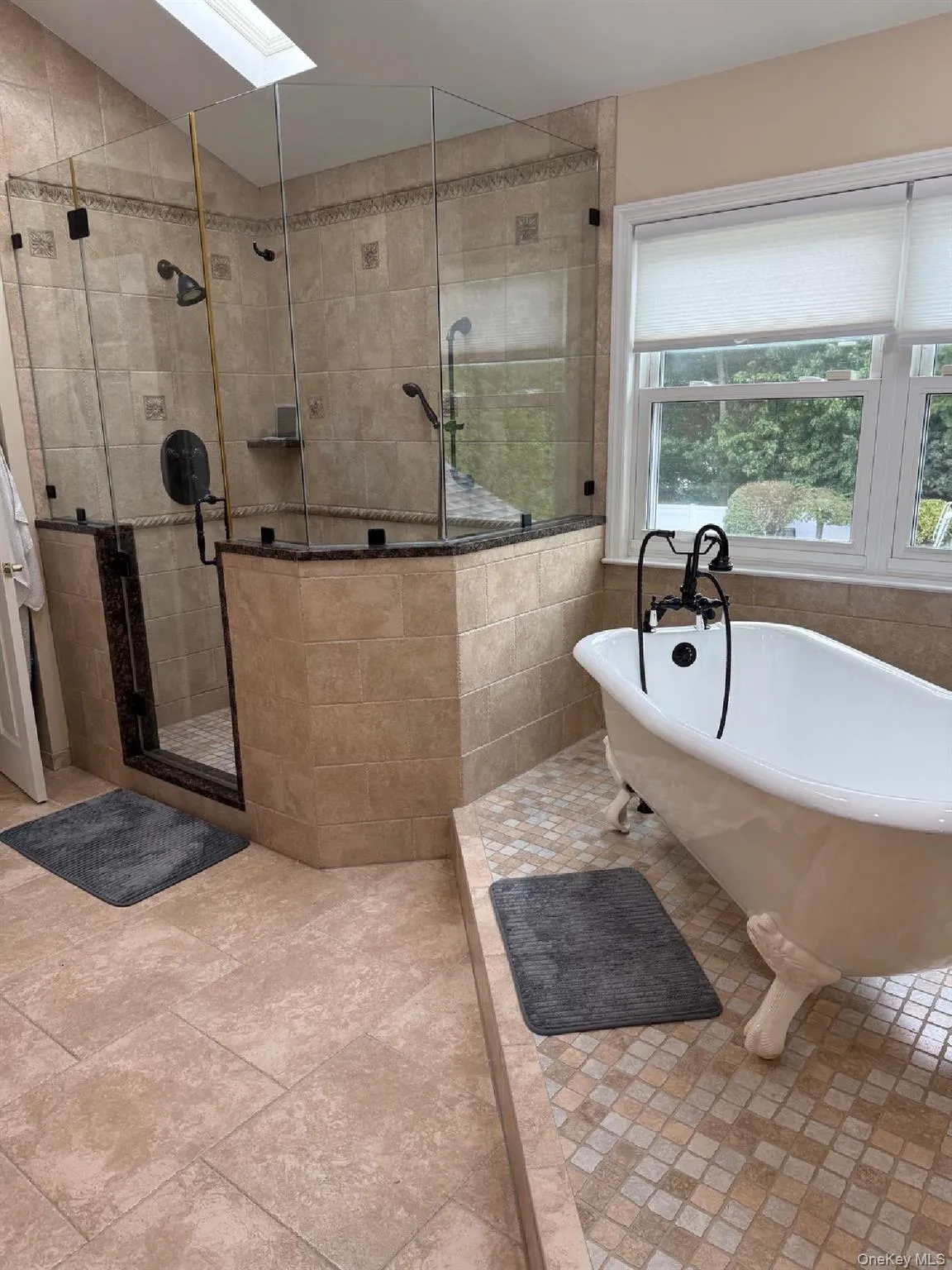 26 Layton Lane, Brookhaven, NY, 5 Bedrooms Bedrooms, 12 Rooms Rooms,4 BathroomsBathrooms,Residential,For Rent,Layton,0,1055661 26 Layton Lane, Brookhaven, NY, 5 Bedrooms Bedrooms, 12 Rooms Rooms,4 BathroomsBathrooms,Residential,For Rent,Layton,0,1055661
