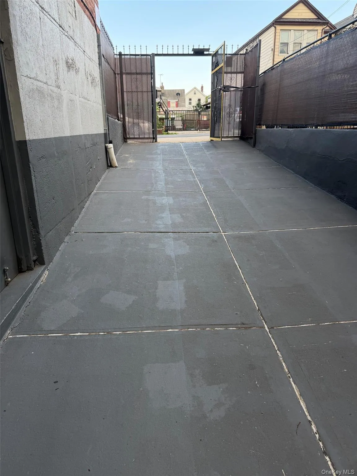 88-30 182nd Street, New York, NY, 3 Rooms Rooms,1 BathroomBathrooms,Residential,For Rent,182nd,0,1055662 88-30 182nd Street, New York, NY, 3 Rooms Rooms,1 BathroomBathrooms,Residential,For Rent,182nd,0,1055662