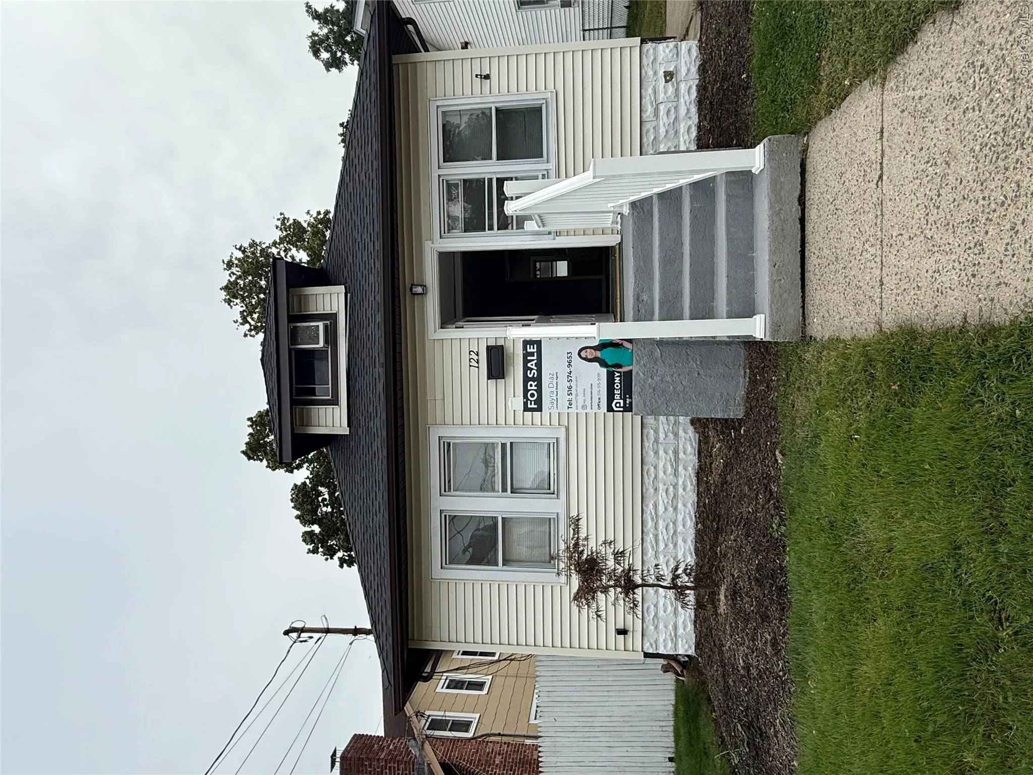 122 Dehnhoff Avenue, Hempstead, NY, 3 Bedrooms Bedrooms, 11 Rooms Rooms,2 BathroomsBathrooms,Residential,For Rent,Dehnhoff,0,1055663 122 Dehnhoff Avenue, Hempstead, NY, 3 Bedrooms Bedrooms, 11 Rooms Rooms,2 BathroomsBathrooms,Residential,For Rent,Dehnhoff,0,1055663