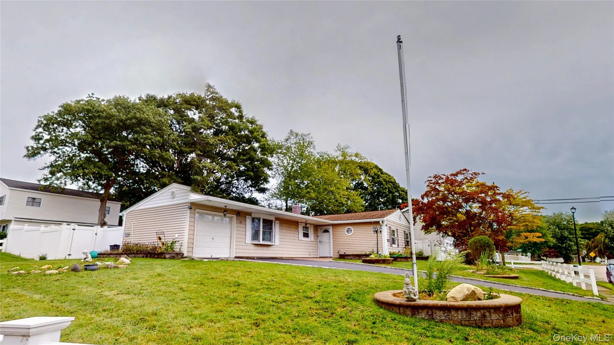 41 Campus Drive, Brookhaven, NY, 4 Bedrooms Bedrooms, 10 Rooms Rooms,2 BathroomsBathrooms,Residential,For Rent,Campus,0,1055665 41 Campus Drive, Brookhaven, NY, 4 Bedrooms Bedrooms, 10 Rooms Rooms,2 BathroomsBathrooms,Residential,For Rent,Campus,0,1055665