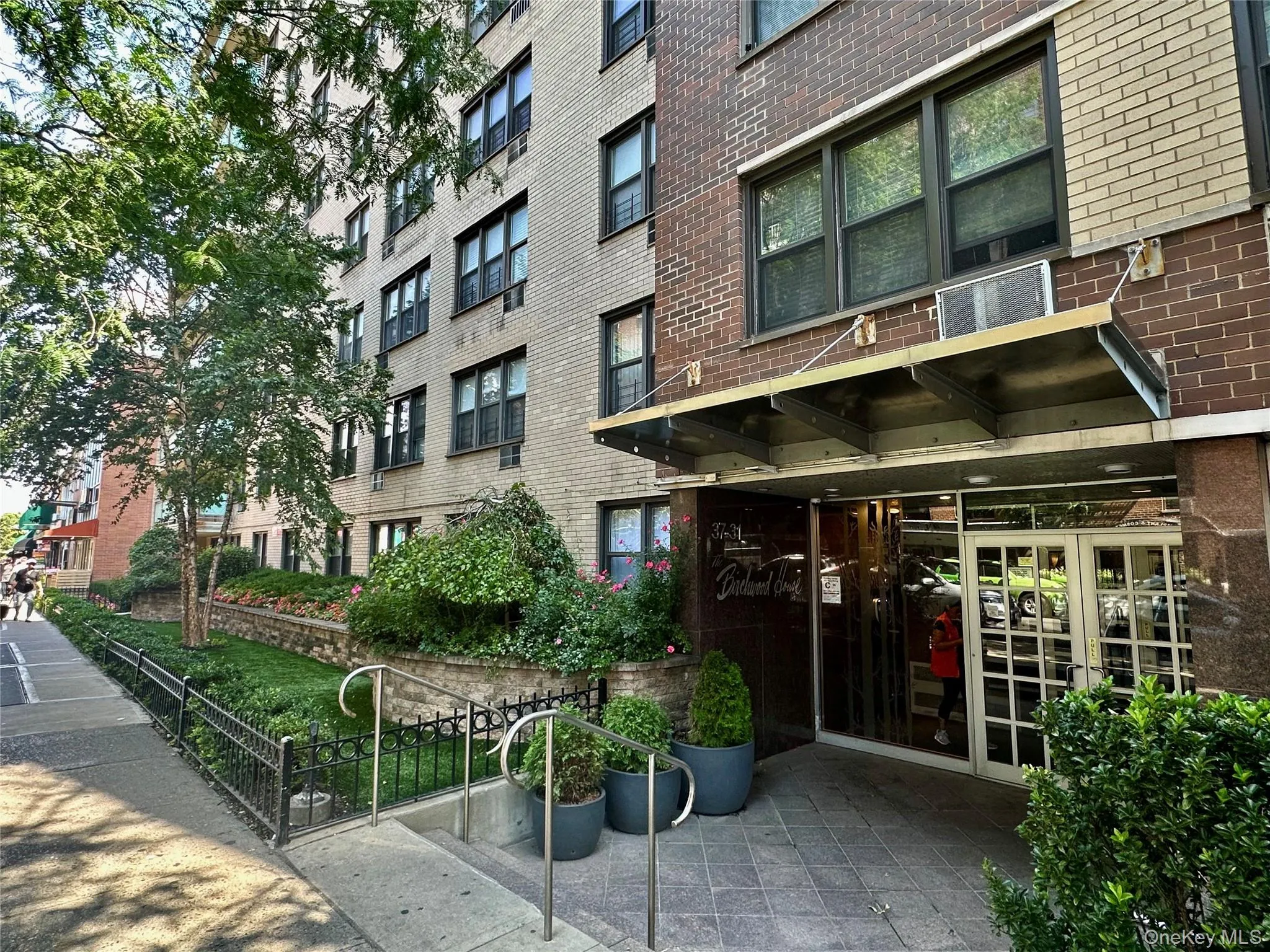 37-31 73rd Street Street, New York, NY, 1 Bedroom Bedrooms, 4 Rooms Rooms,1 BathroomBathrooms,Residential,For Rent,Street,0,1055667 37-31 73rd Street Street, New York, NY, 1 Bedroom Bedrooms, 4 Rooms Rooms,1 BathroomBathrooms,Residential,For Rent,Street,0,1055667