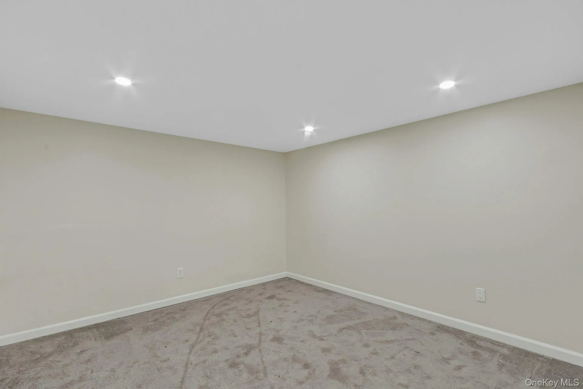 61 Rolling Ridge Road, Clarkstown, NY, 6 Bedrooms Bedrooms, 13 Rooms Rooms,3 BathroomsBathrooms,Residential,For Rent,Rolling Ridge,0,1055668 61 Rolling Ridge Road, Clarkstown, NY, 6 Bedrooms Bedrooms, 13 Rooms Rooms,3 BathroomsBathrooms,Residential,For Rent,Rolling Ridge,0,1055668