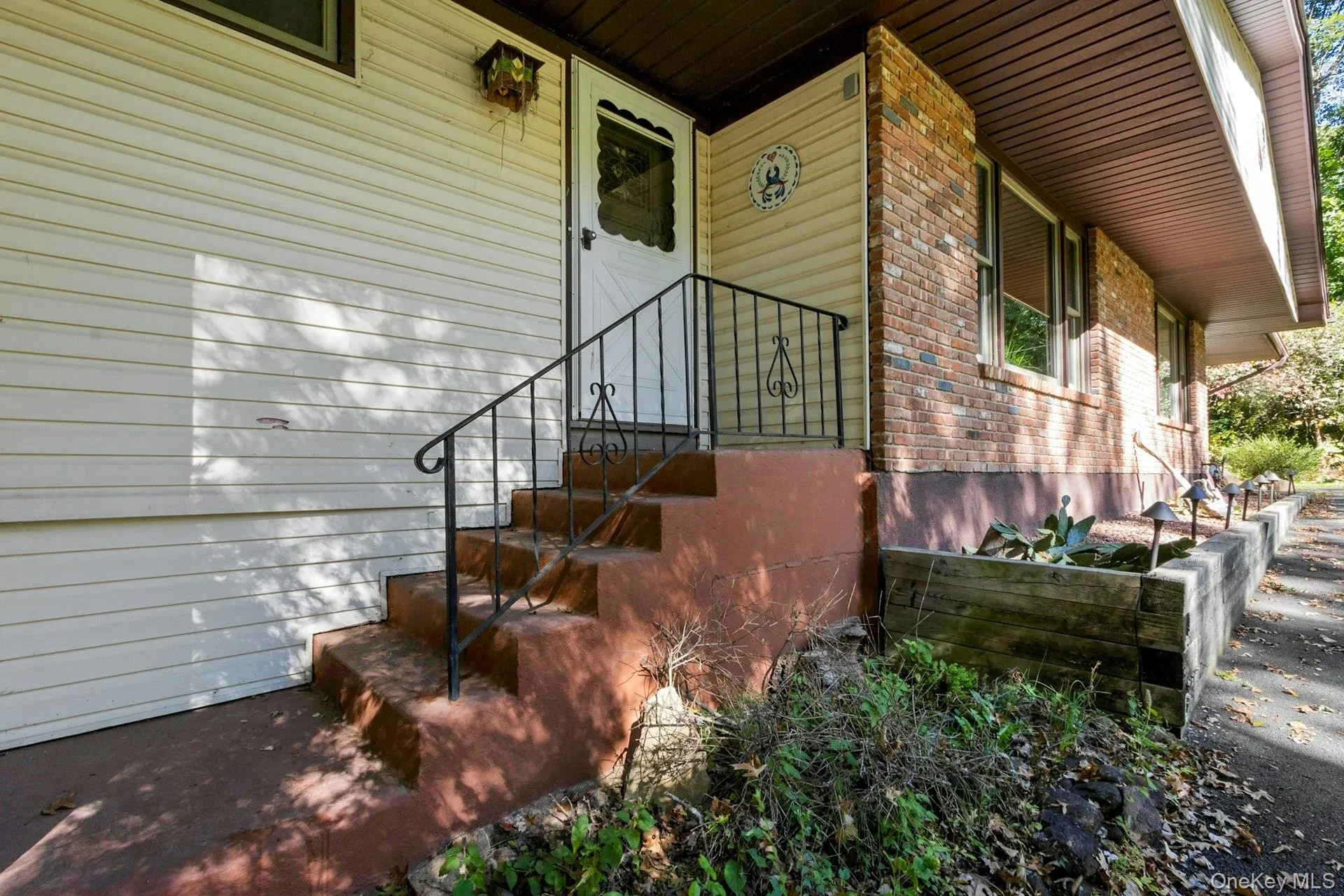 61 Rolling Ridge Road, Clarkstown, NY, 6 Bedrooms Bedrooms, 13 Rooms Rooms,3 BathroomsBathrooms,Residential,For Rent,Rolling Ridge,0,1055668 61 Rolling Ridge Road, Clarkstown, NY, 6 Bedrooms Bedrooms, 13 Rooms Rooms,3 BathroomsBathrooms,Residential,For Rent,Rolling Ridge,0,1055668