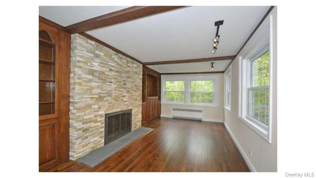 2 Arleigh Road, North Hempstead, NY, 5 Bedrooms Bedrooms, 15 Rooms Rooms,4 BathroomsBathrooms,Residential,For Rent,Arleigh,0,1055669 2 Arleigh Road, North Hempstead, NY, 5 Bedrooms Bedrooms, 15 Rooms Rooms,4 BathroomsBathrooms,Residential,For Rent,Arleigh,0,1055669