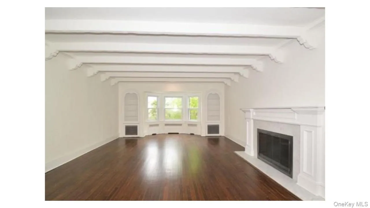 2 Arleigh Road, North Hempstead, NY, 5 Bedrooms Bedrooms, 15 Rooms Rooms,4 BathroomsBathrooms,Residential,For Rent,Arleigh,0,1055669 2 Arleigh Road, North Hempstead, NY, 5 Bedrooms Bedrooms, 15 Rooms Rooms,4 BathroomsBathrooms,Residential,For Rent,Arleigh,0,1055669