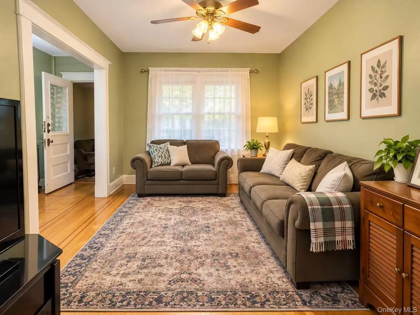 90-71 178th Street, New York, NY, 3 Bedrooms Bedrooms, 7 Rooms Rooms,1 BathroomBathrooms,Residential,For Rent,178th,0,1055672 90-71 178th Street, New York, NY, 3 Bedrooms Bedrooms, 7 Rooms Rooms,1 BathroomBathrooms,Residential,For Rent,178th,0,1055672