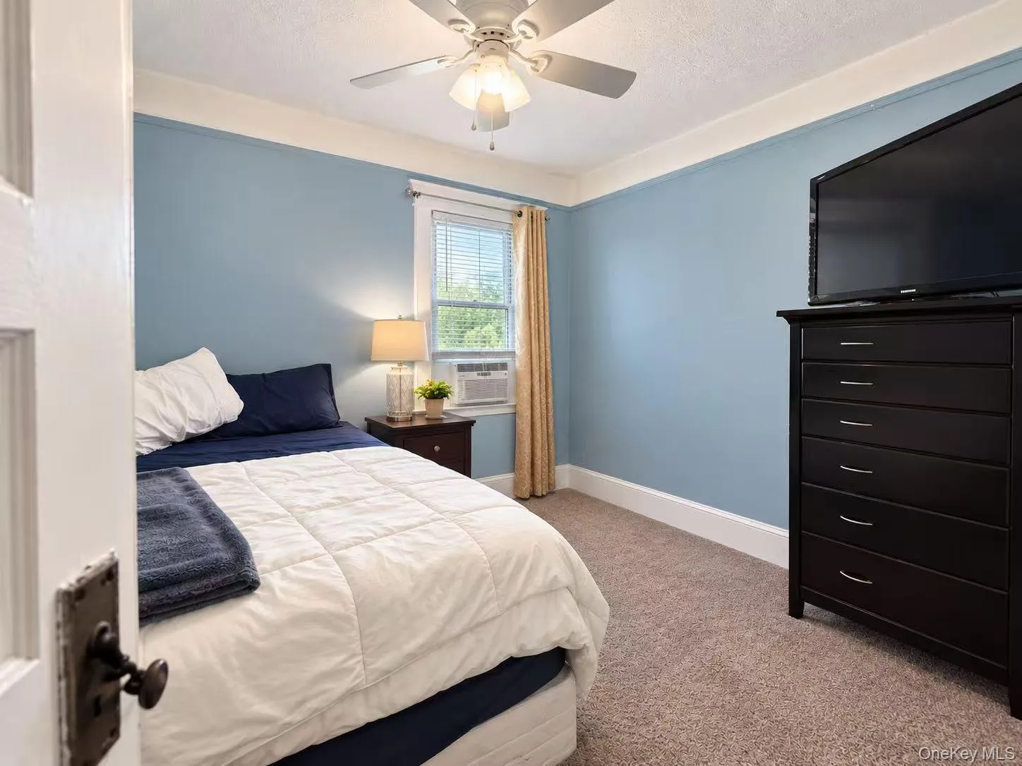 90-71 178th Street, New York, NY, 3 Bedrooms Bedrooms, 7 Rooms Rooms,1 BathroomBathrooms,Residential,For Rent,178th,0,1055672 90-71 178th Street, New York, NY, 3 Bedrooms Bedrooms, 7 Rooms Rooms,1 BathroomBathrooms,Residential,For Rent,178th,0,1055672