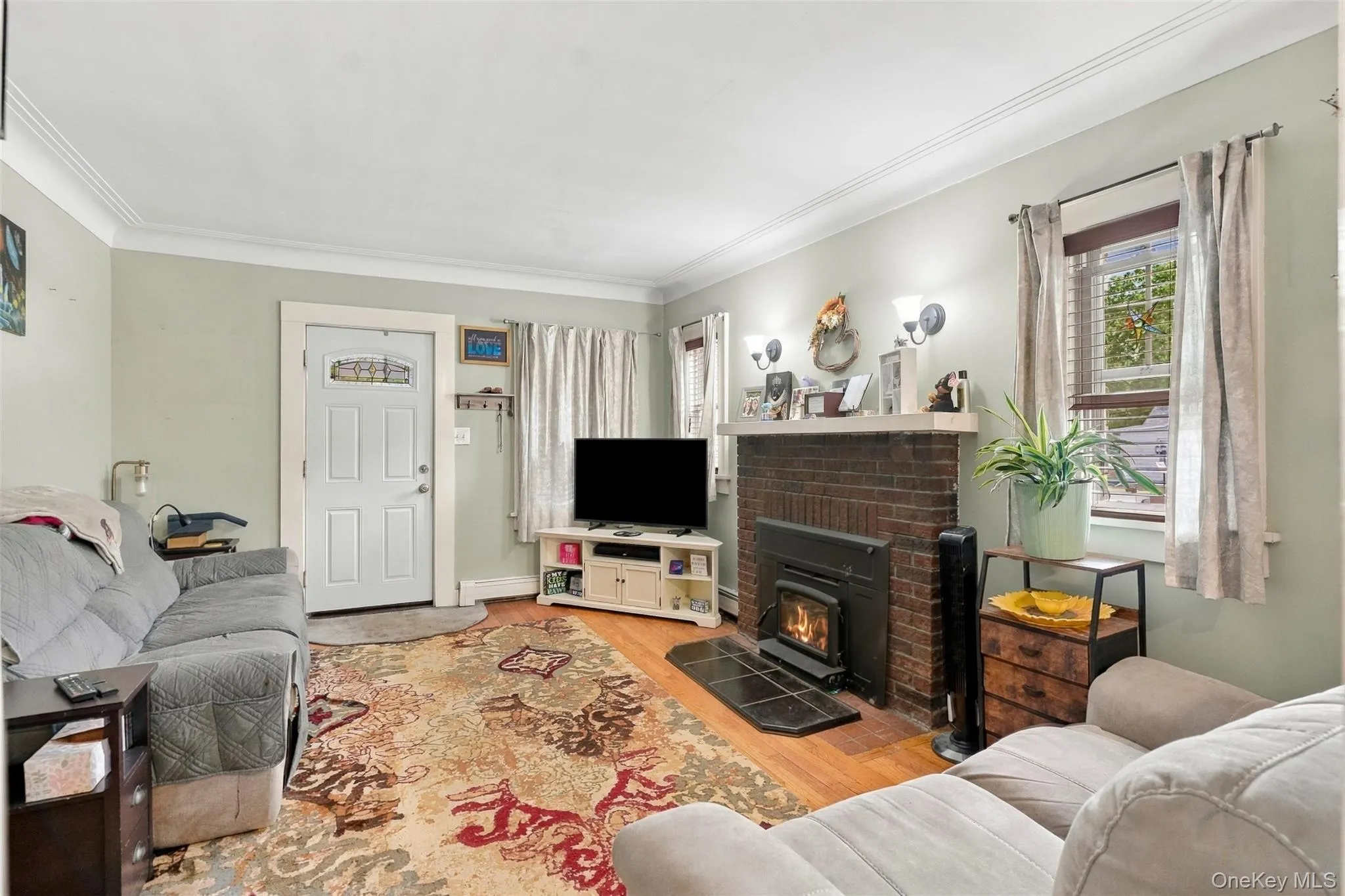 34 Adams Street, Poughkeepsie (town), NY, 2 Bedrooms Bedrooms, 7 Rooms Rooms,1 BathroomBathrooms,Residential,For Rent,Adams,0,1055673 34 Adams Street, Poughkeepsie (town), NY, 2 Bedrooms Bedrooms, 7 Rooms Rooms,1 BathroomBathrooms,Residential,For Rent,Adams,0,1055673