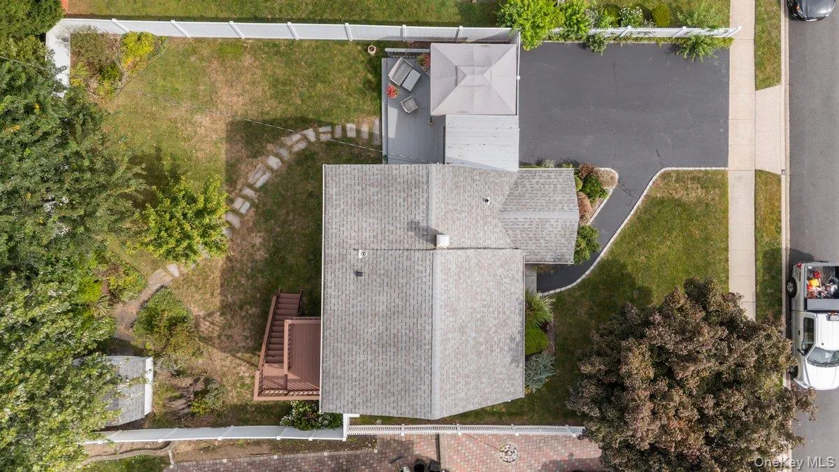 61 Hollyhock Road, Hempstead, NY, 3 Bedrooms Bedrooms, 6 Rooms Rooms,2 BathroomsBathrooms,Residential,For Rent,Hollyhock,0,1055683 61 Hollyhock Road, Hempstead, NY, 3 Bedrooms Bedrooms, 6 Rooms Rooms,2 BathroomsBathrooms,Residential,For Rent,Hollyhock,0,1055683