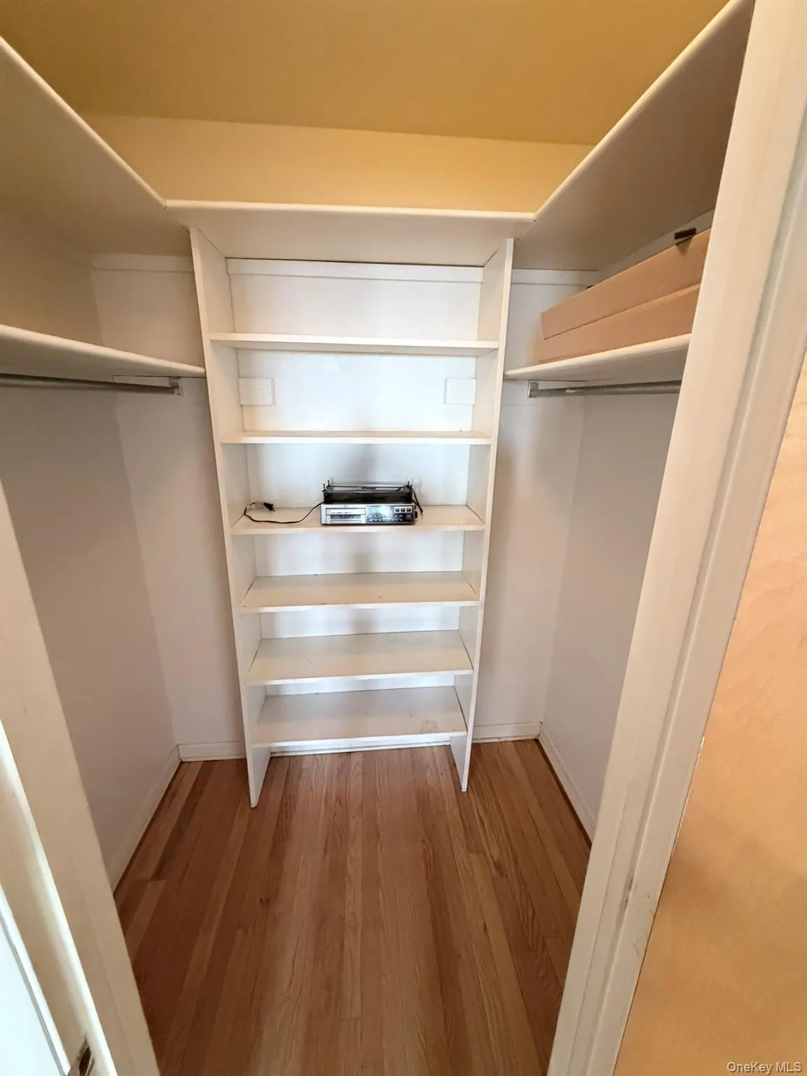 274 Hooker Avenue, Poughkeepsie, NY, 1 Bedroom Bedrooms, 2 Room Rooms,1 BathroomBathrooms,Residential Lease,For Rent,Hooker,0,1055699 274 Hooker Avenue, Poughkeepsie, NY, 1 Bedroom Bedrooms, 2 Room Rooms,1 BathroomBathrooms,Residential Lease,For Rent,Hooker,0,1055699