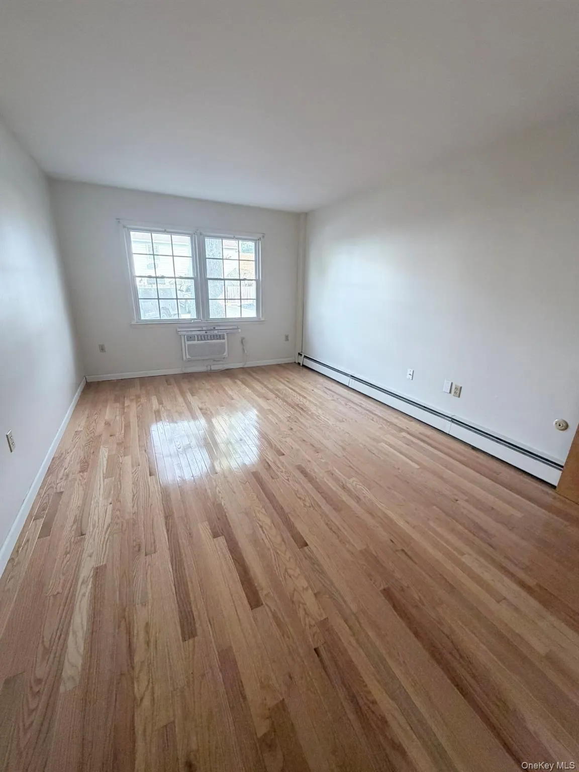 274 Hooker Avenue, Poughkeepsie, NY, 1 Bedroom Bedrooms, 2 Room Rooms,1 BathroomBathrooms,Residential Lease,For Rent,Hooker,0,1055699 274 Hooker Avenue, Poughkeepsie, NY, 1 Bedroom Bedrooms, 2 Room Rooms,1 BathroomBathrooms,Residential Lease,For Rent,Hooker,0,1055699