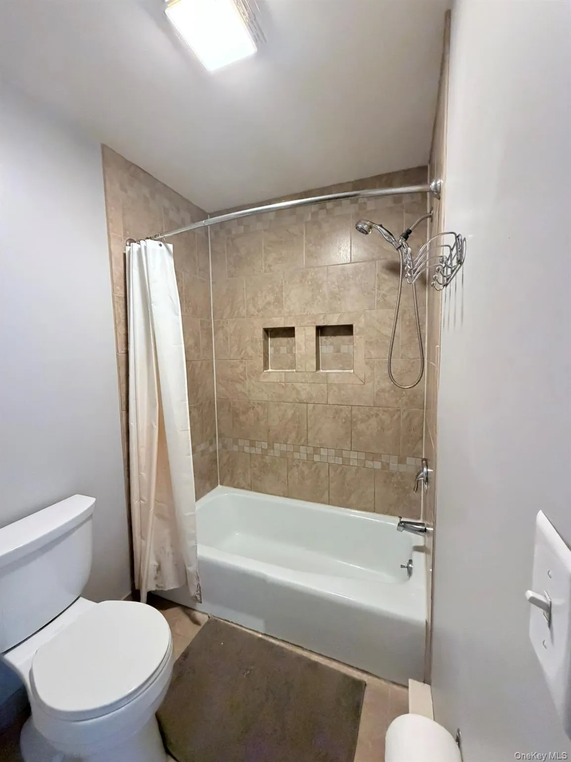 274 Hooker Avenue, Poughkeepsie, NY, 1 Bedroom Bedrooms, 2 Room Rooms,1 BathroomBathrooms,Residential Lease,For Rent,Hooker,0,1055699 274 Hooker Avenue, Poughkeepsie, NY, 1 Bedroom Bedrooms, 2 Room Rooms,1 BathroomBathrooms,Residential Lease,For Rent,Hooker,0,1055699