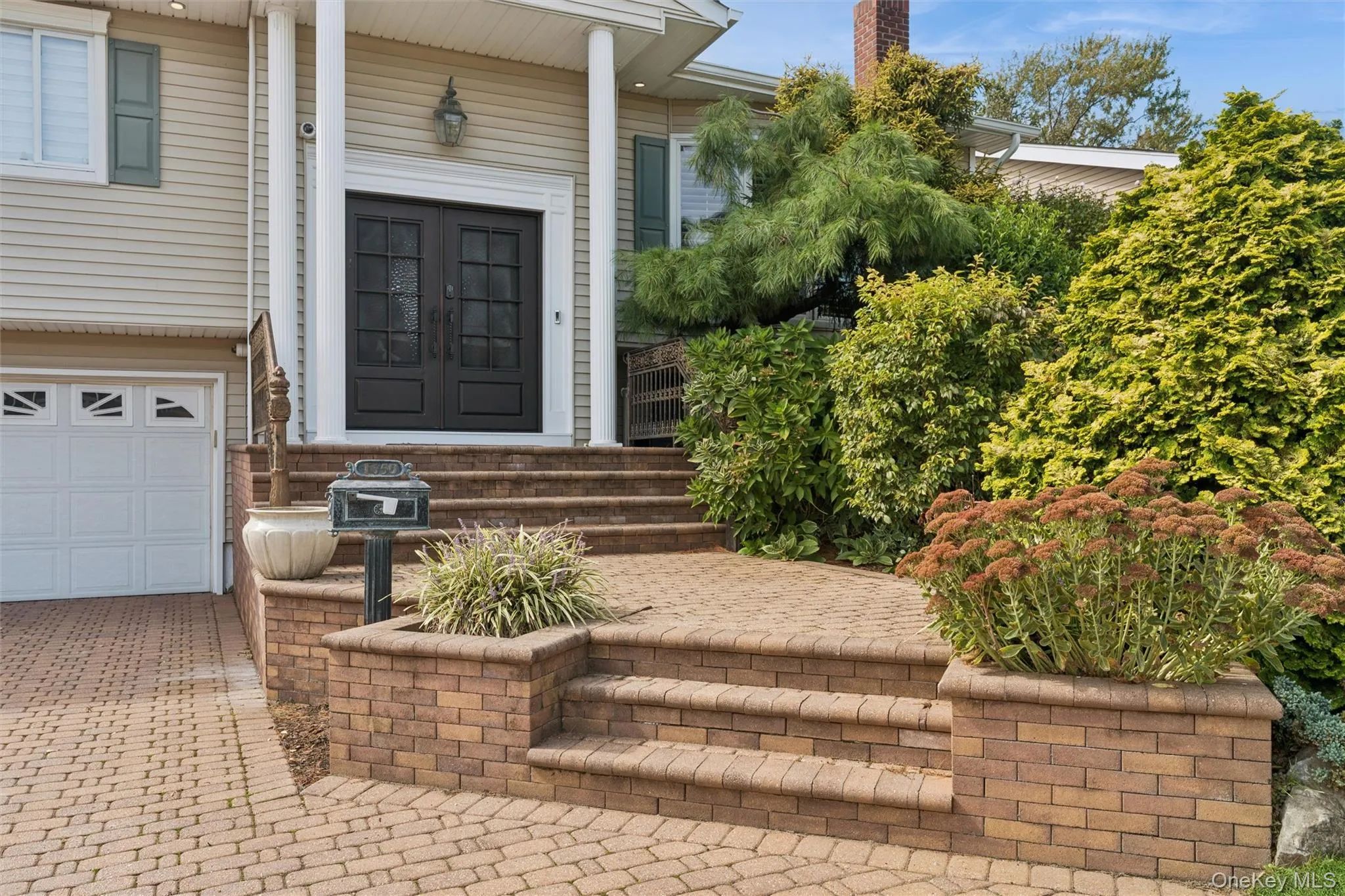 1650 James Street, Hempstead, NY, 4 Bedrooms Bedrooms, 9 Rooms Rooms,2 BathroomsBathrooms,Residential,For Rent,James,0,1055702 1650 James Street, Hempstead, NY, 4 Bedrooms Bedrooms, 9 Rooms Rooms,2 BathroomsBathrooms,Residential,For Rent,James,0,1055702