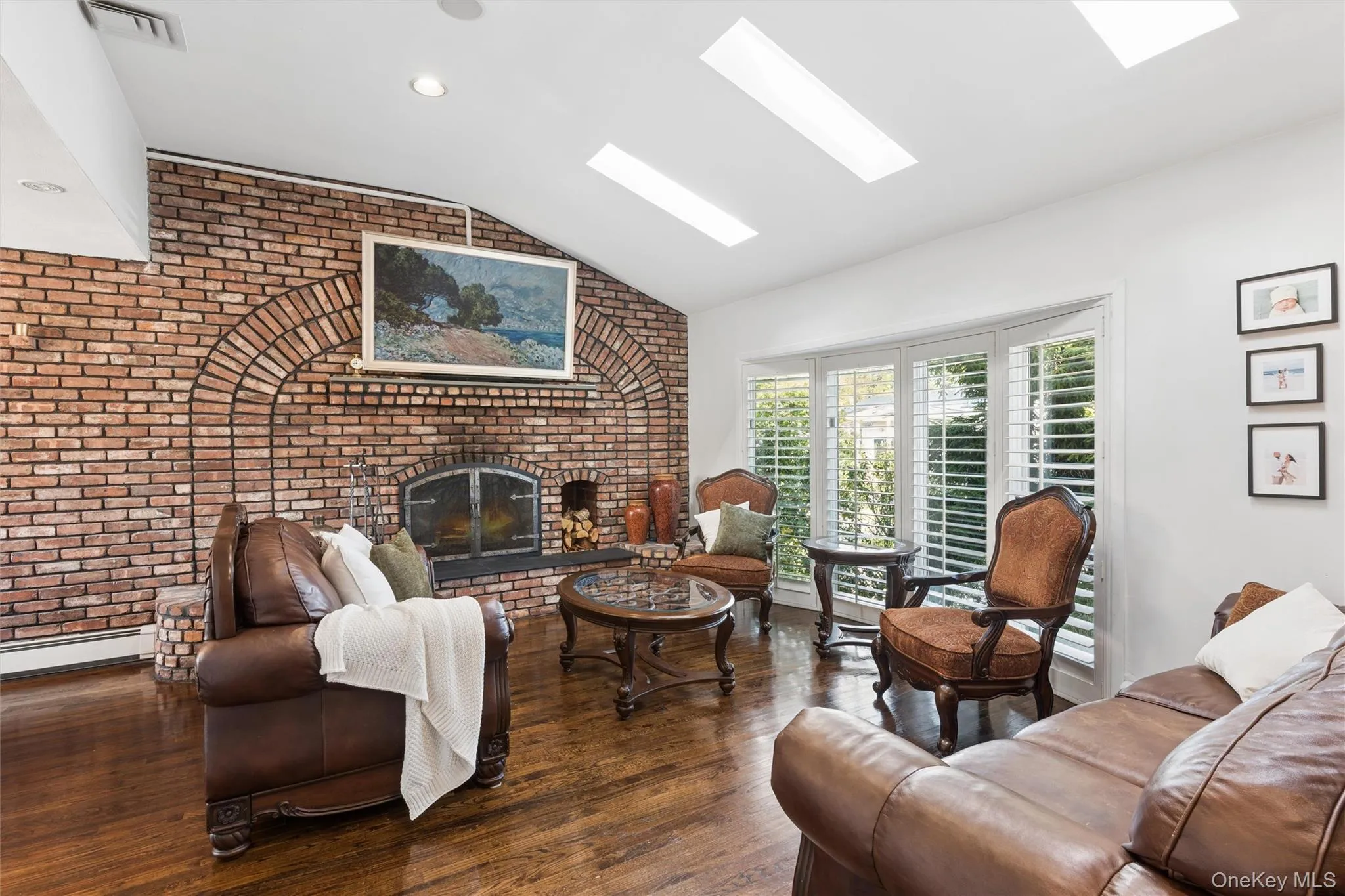 1650 James Street, Hempstead, NY, 4 Bedrooms Bedrooms, 9 Rooms Rooms,2 BathroomsBathrooms,Residential,For Rent,James,0,1055702 1650 James Street, Hempstead, NY, 4 Bedrooms Bedrooms, 9 Rooms Rooms,2 BathroomsBathrooms,Residential,For Rent,James,0,1055702