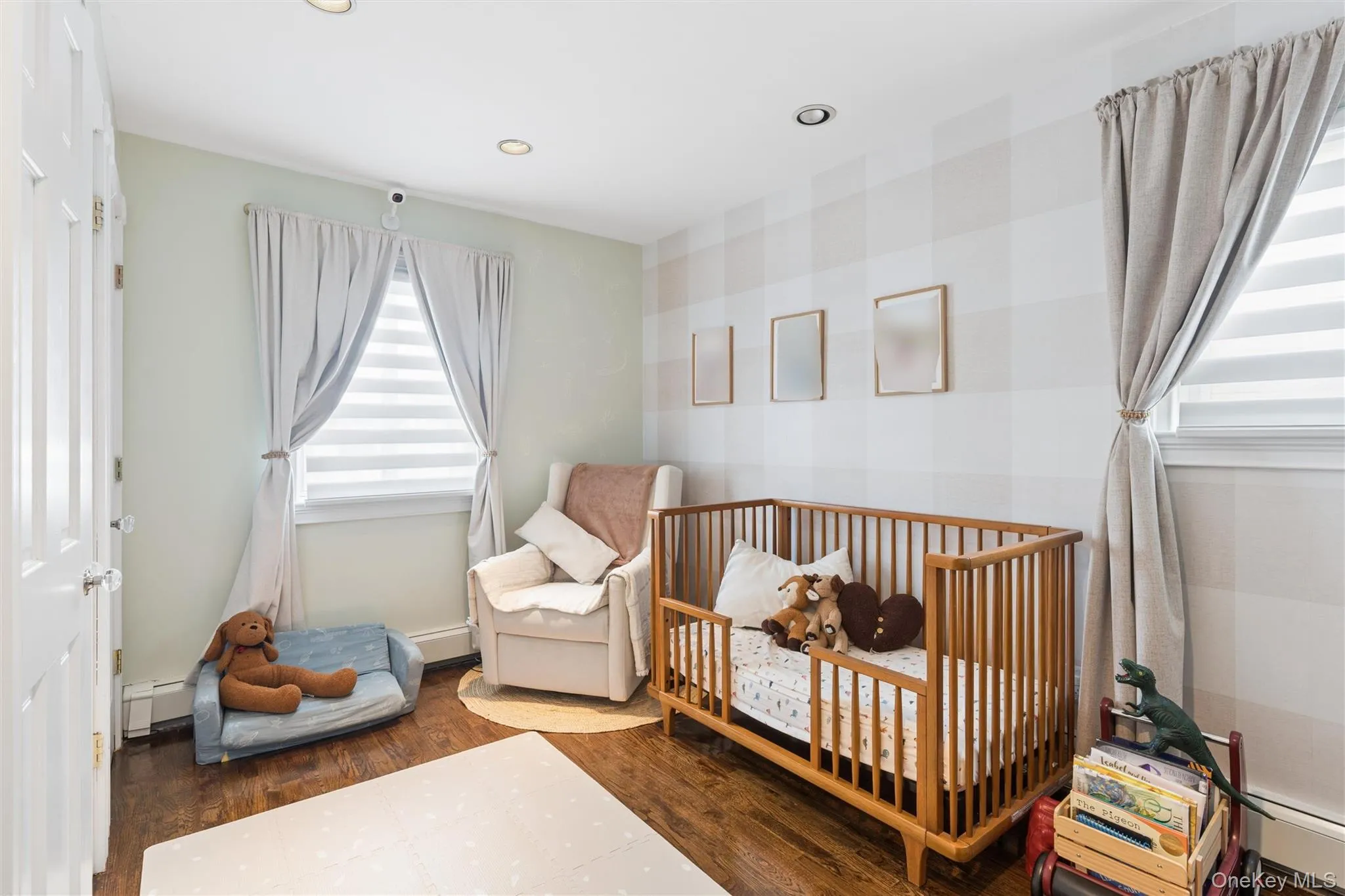 1650 James Street, Hempstead, NY, 4 Bedrooms Bedrooms, 9 Rooms Rooms,2 BathroomsBathrooms,Residential,For Rent,James,0,1055702 1650 James Street, Hempstead, NY, 4 Bedrooms Bedrooms, 9 Rooms Rooms,2 BathroomsBathrooms,Residential,For Rent,James,0,1055702