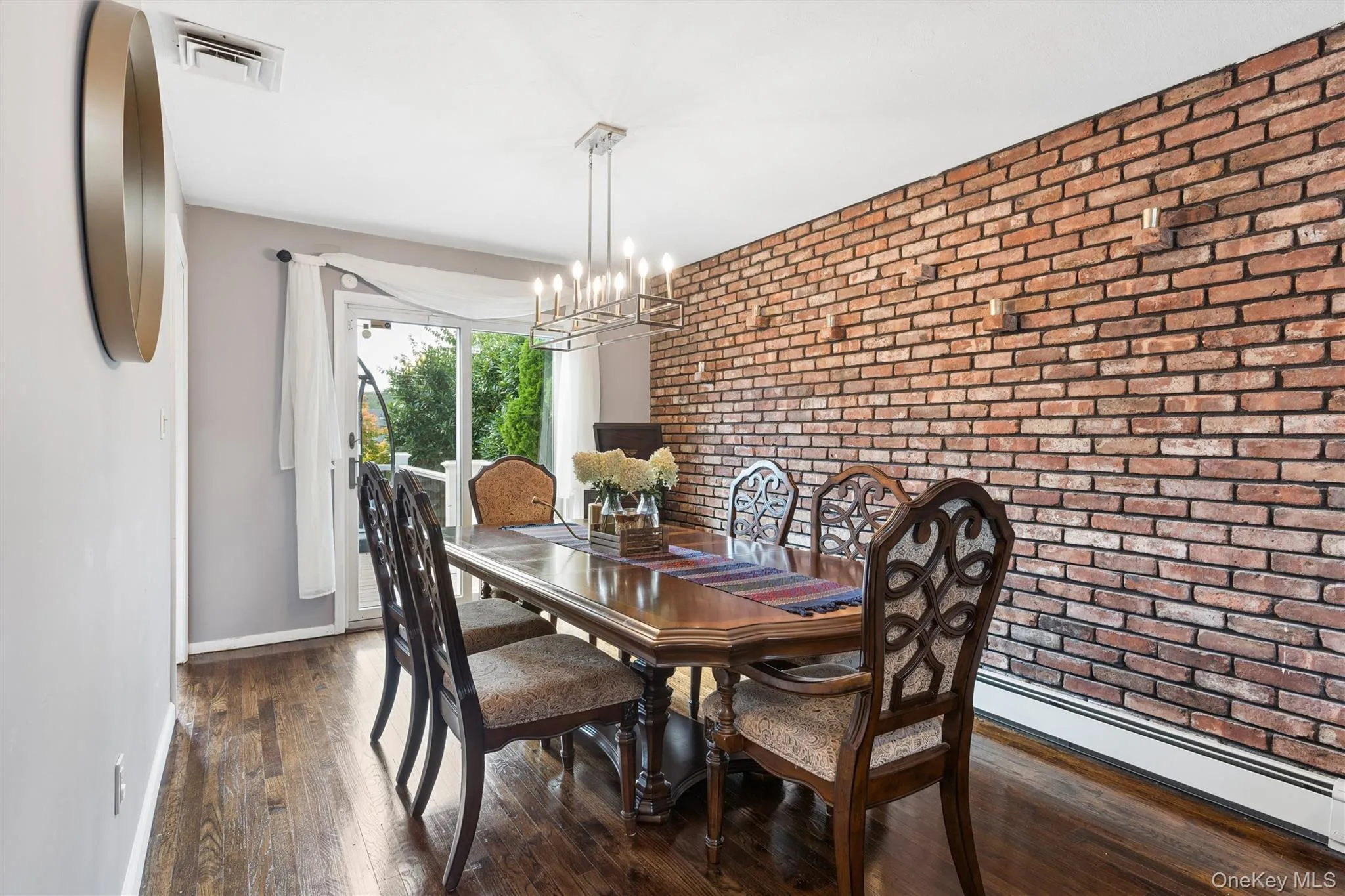 1650 James Street, Hempstead, NY, 4 Bedrooms Bedrooms, 9 Rooms Rooms,2 BathroomsBathrooms,Residential,For Rent,James,0,1055702 1650 James Street, Hempstead, NY, 4 Bedrooms Bedrooms, 9 Rooms Rooms,2 BathroomsBathrooms,Residential,For Rent,James,0,1055702