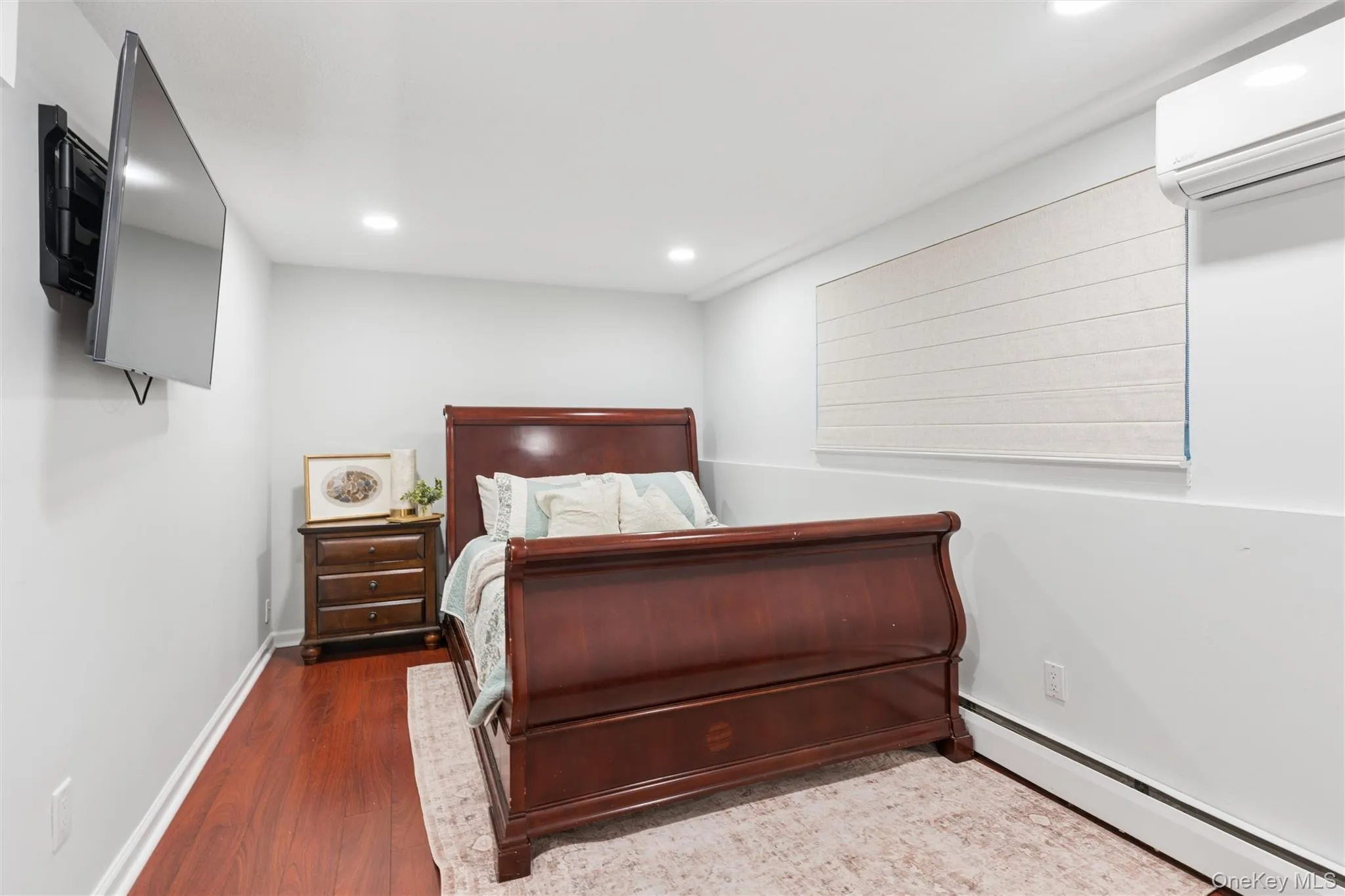 1650 James Street, Hempstead, NY, 4 Bedrooms Bedrooms, 9 Rooms Rooms,2 BathroomsBathrooms,Residential,For Rent,James,0,1055702 1650 James Street, Hempstead, NY, 4 Bedrooms Bedrooms, 9 Rooms Rooms,2 BathroomsBathrooms,Residential,For Rent,James,0,1055702