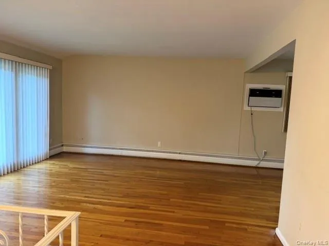 22 cedar Street, Oyster Bay, NY, 4 Bedrooms Bedrooms, 7 Rooms Rooms,2 BathroomsBathrooms,Residential,For Rent,cedar,0,1055703 22 cedar Street, Oyster Bay, NY, 4 Bedrooms Bedrooms, 7 Rooms Rooms,2 BathroomsBathrooms,Residential,For Rent,cedar,0,1055703