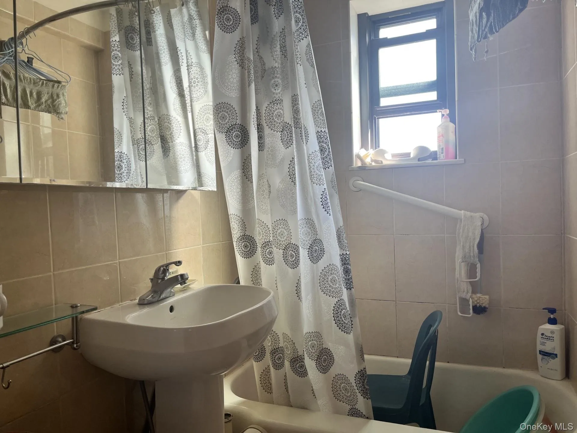 213-02 73rd Avenue, New York, NY, 1 Bedroom Bedrooms, 4 Rooms Rooms,1 BathroomBathrooms,Residential,For Rent,73rd,0,1055713 213-02 73rd Avenue, New York, NY, 1 Bedroom Bedrooms, 4 Rooms Rooms,1 BathroomBathrooms,Residential,For Rent,73rd,0,1055713