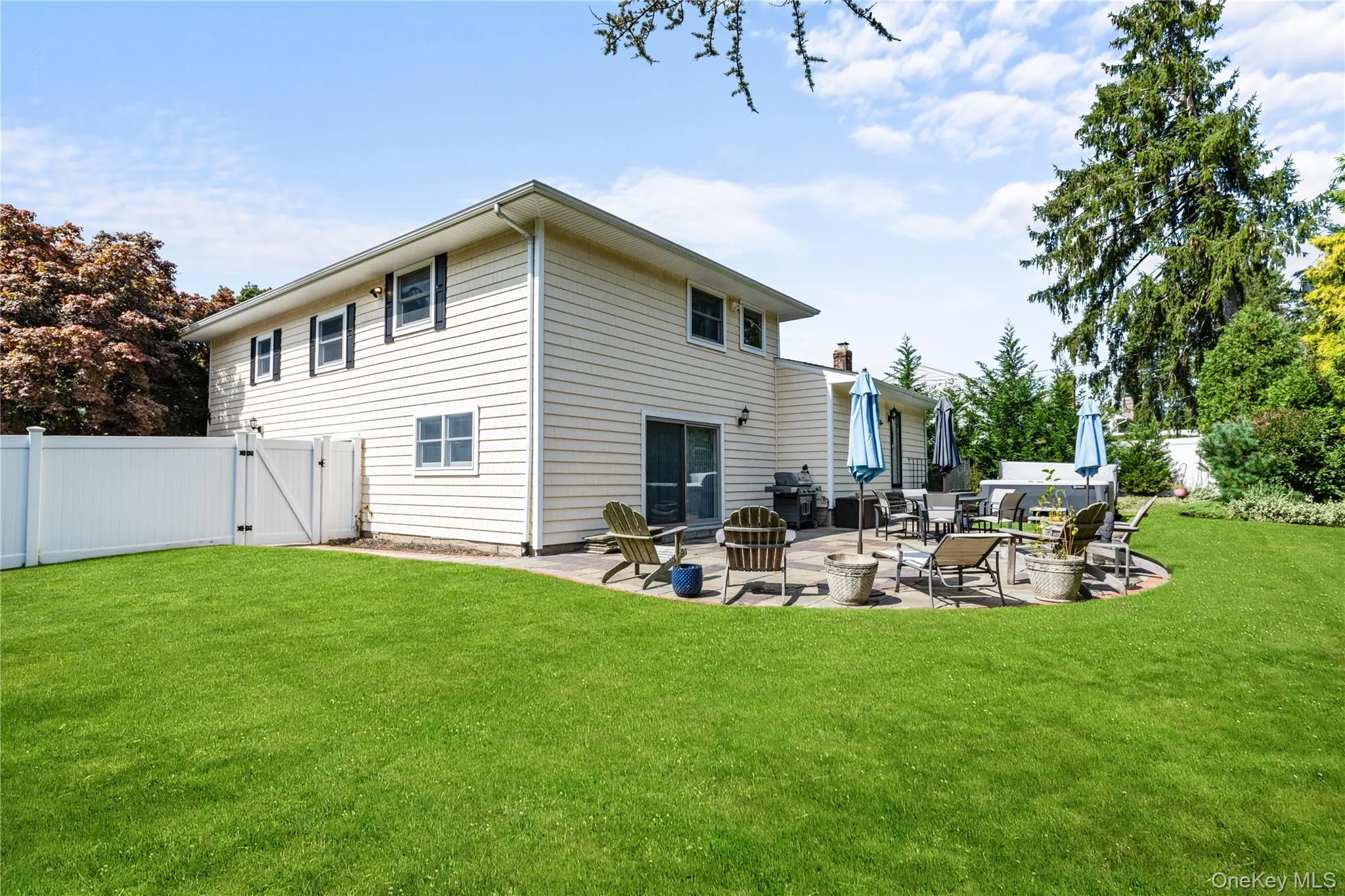 71 Roosevelt Drive, Oyster Bay, NY, 4 Bedrooms Bedrooms, 8 Rooms Rooms,3 BathroomsBathrooms,Residential,For Rent,Roosevelt,0,1055717 71 Roosevelt Drive, Oyster Bay, NY, 4 Bedrooms Bedrooms, 8 Rooms Rooms,3 BathroomsBathrooms,Residential,For Rent,Roosevelt,0,1055717