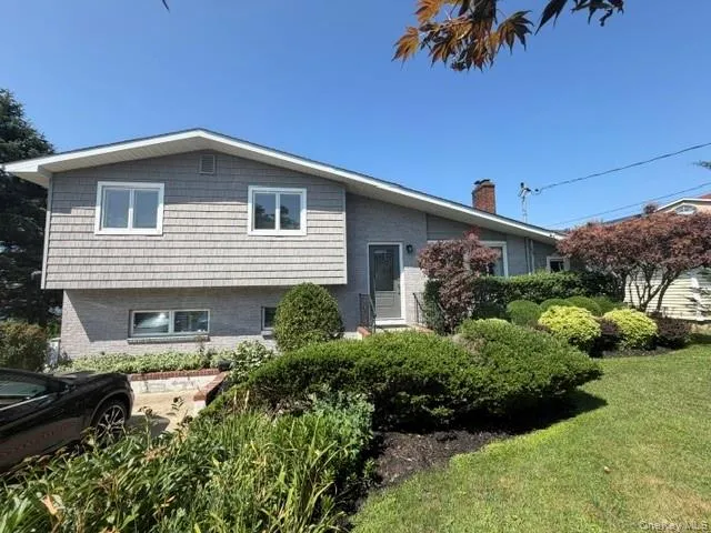 46 and 42 West Lake Drive, Brookhaven, NY, 3 Bedrooms Bedrooms, 8 Rooms Rooms,3 BathroomsBathrooms,Residential,For Rent,West Lake,0,1055718 46 and 42 West Lake Drive, Brookhaven, NY, 3 Bedrooms Bedrooms, 8 Rooms Rooms,3 BathroomsBathrooms,Residential,For Rent,West Lake,0,1055718