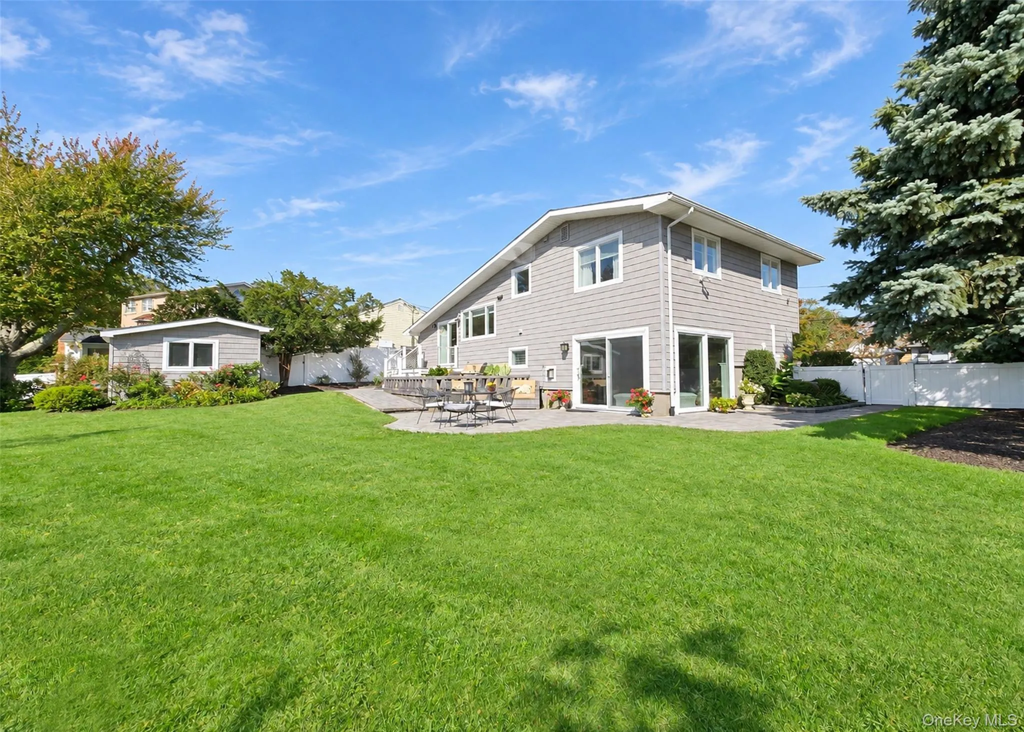 46 and 42 West Lake Drive, Brookhaven, NY, 3 Bedrooms Bedrooms, 8 Rooms Rooms,3 BathroomsBathrooms,Residential,For Rent,West Lake,0,1055718 46 and 42 West Lake Drive, Brookhaven, NY, 3 Bedrooms Bedrooms, 8 Rooms Rooms,3 BathroomsBathrooms,Residential,For Rent,West Lake,0,1055718
