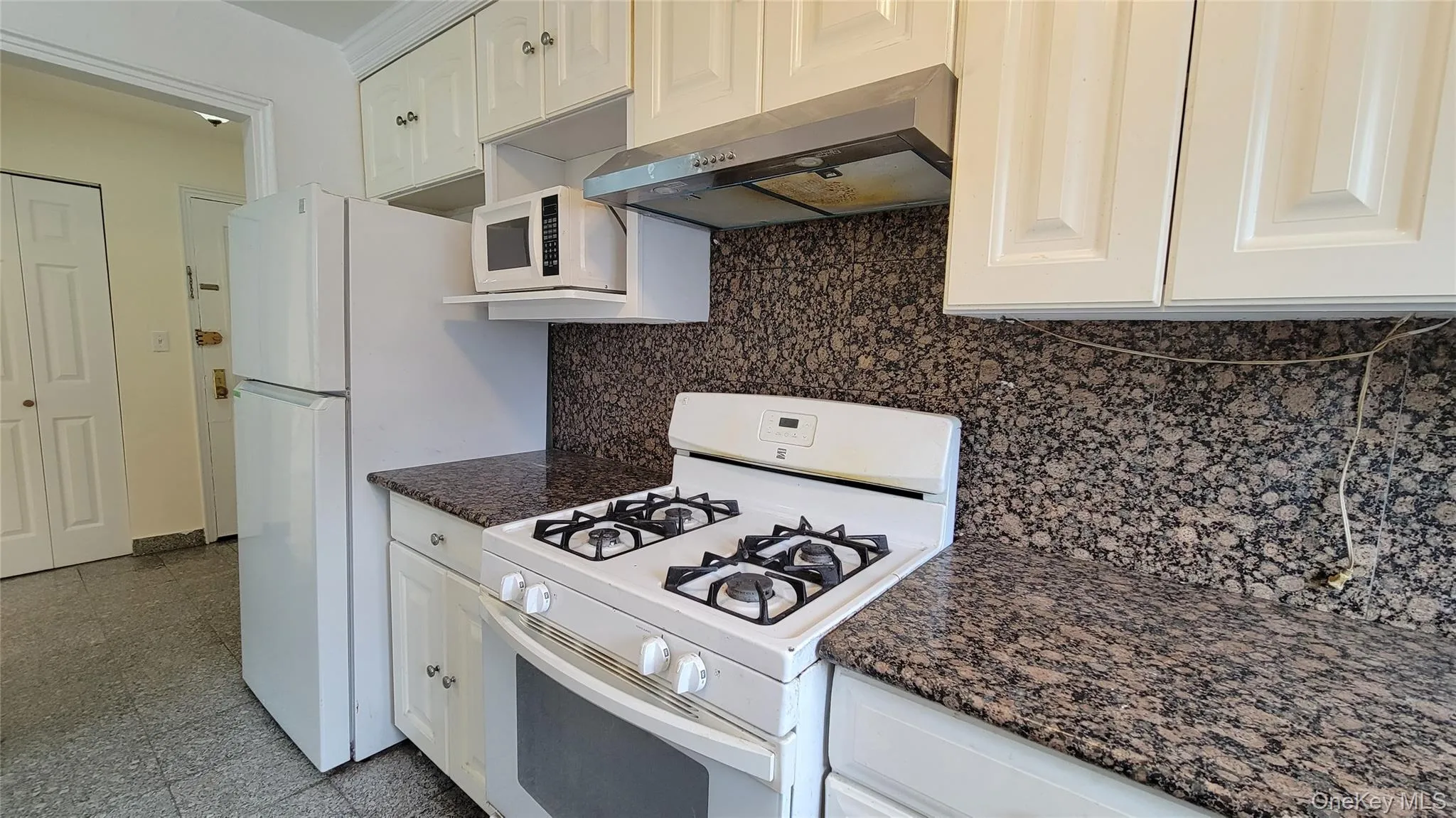 111-05 66 Avenue, New York, NY, 1 Bedroom Bedrooms, 3 Rooms Rooms,1 BathroomBathrooms,Residential,For Rent,66,0,1055720 111-05 66 Avenue, New York, NY, 1 Bedroom Bedrooms, 3 Rooms Rooms,1 BathroomBathrooms,Residential,For Rent,66,0,1055720