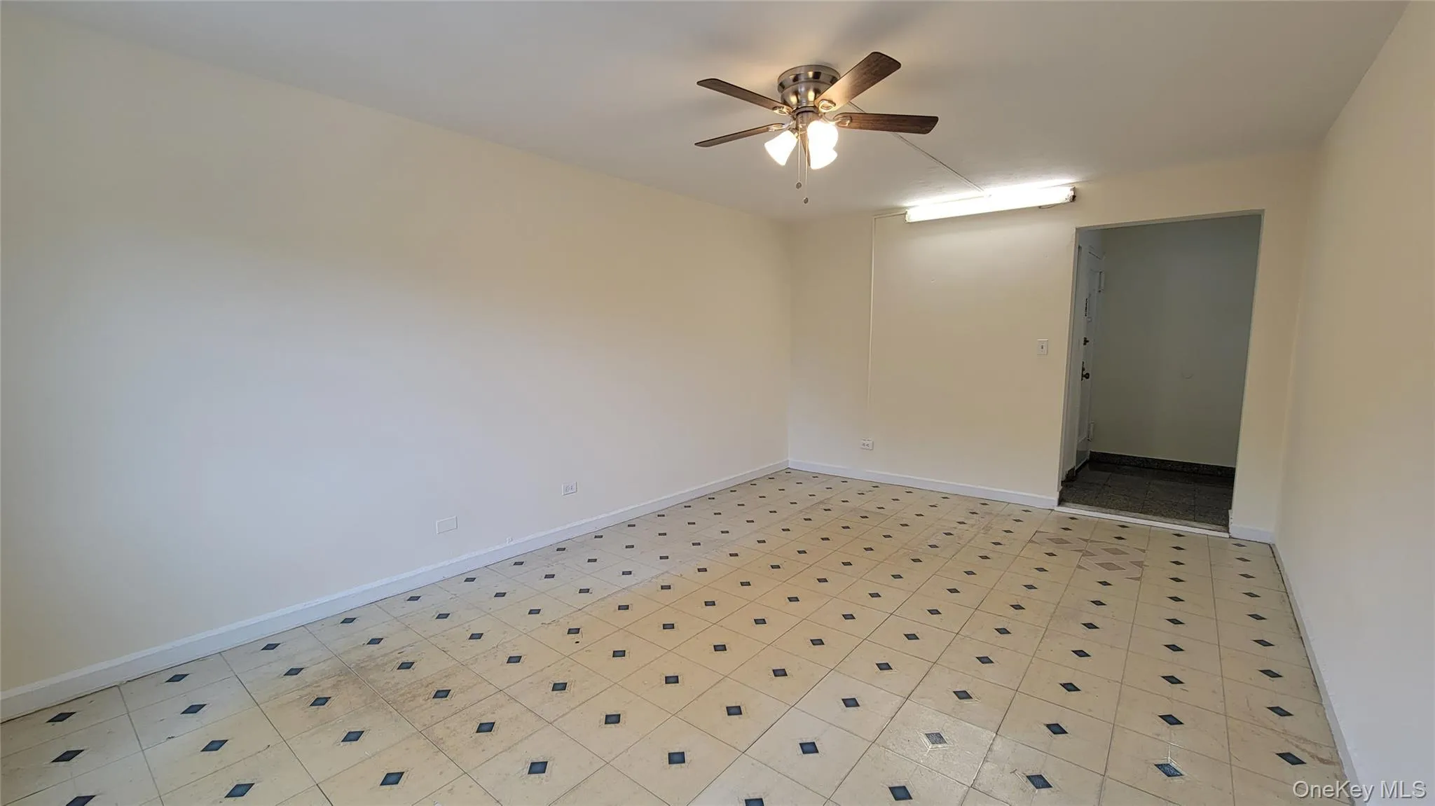 111-05 66 Avenue, New York, NY, 1 Bedroom Bedrooms, 3 Rooms Rooms,1 BathroomBathrooms,Residential,For Rent,66,0,1055720 111-05 66 Avenue, New York, NY, 1 Bedroom Bedrooms, 3 Rooms Rooms,1 BathroomBathrooms,Residential,For Rent,66,0,1055720