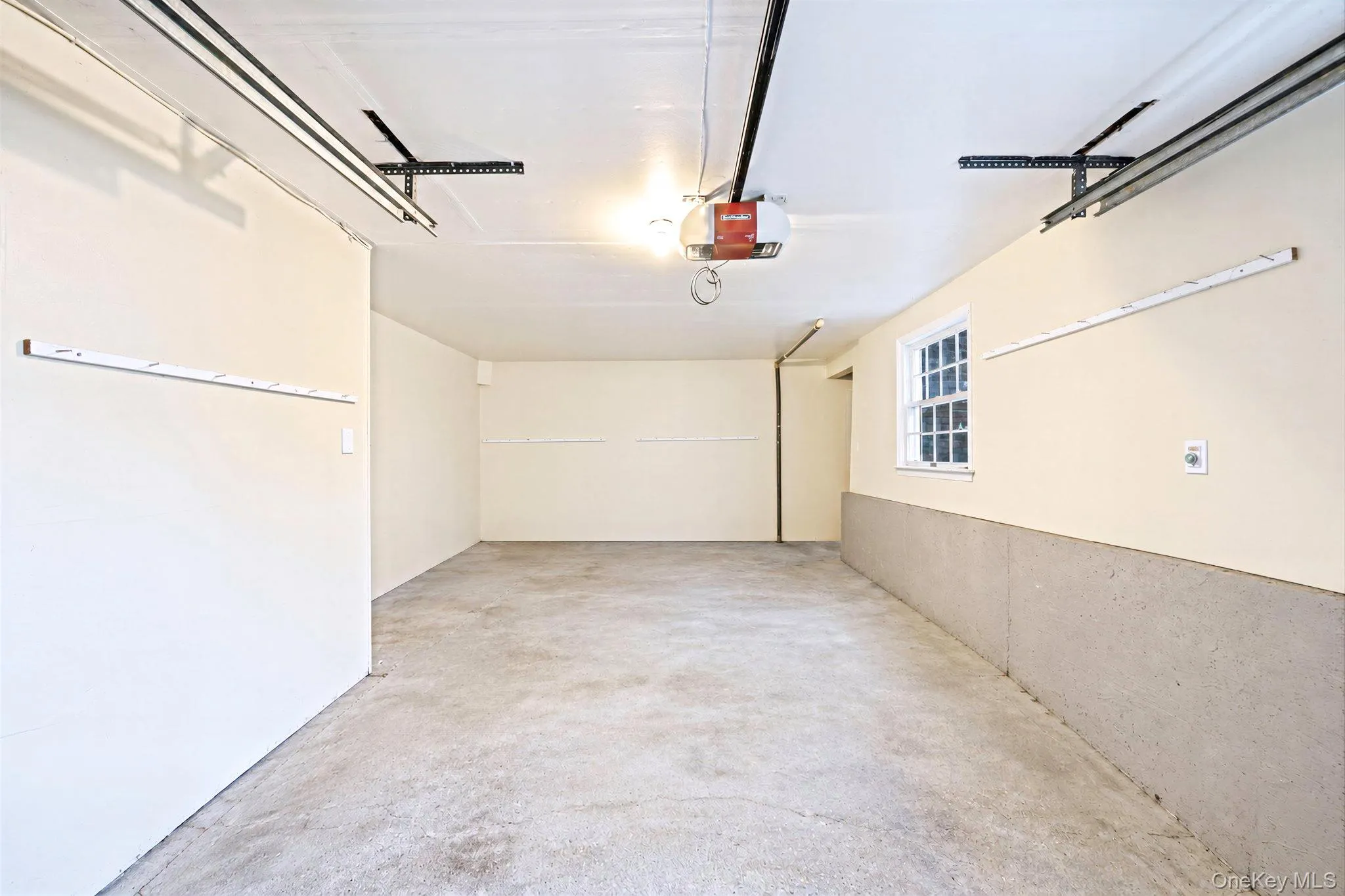 3 Oasis Place, Huntington, NY, 4 Bedrooms Bedrooms, 8 Rooms Rooms,2 BathroomsBathrooms,Residential,For Rent,Oasis,0,1055721 3 Oasis Place, Huntington, NY, 4 Bedrooms Bedrooms, 8 Rooms Rooms,2 BathroomsBathrooms,Residential,For Rent,Oasis,0,1055721
