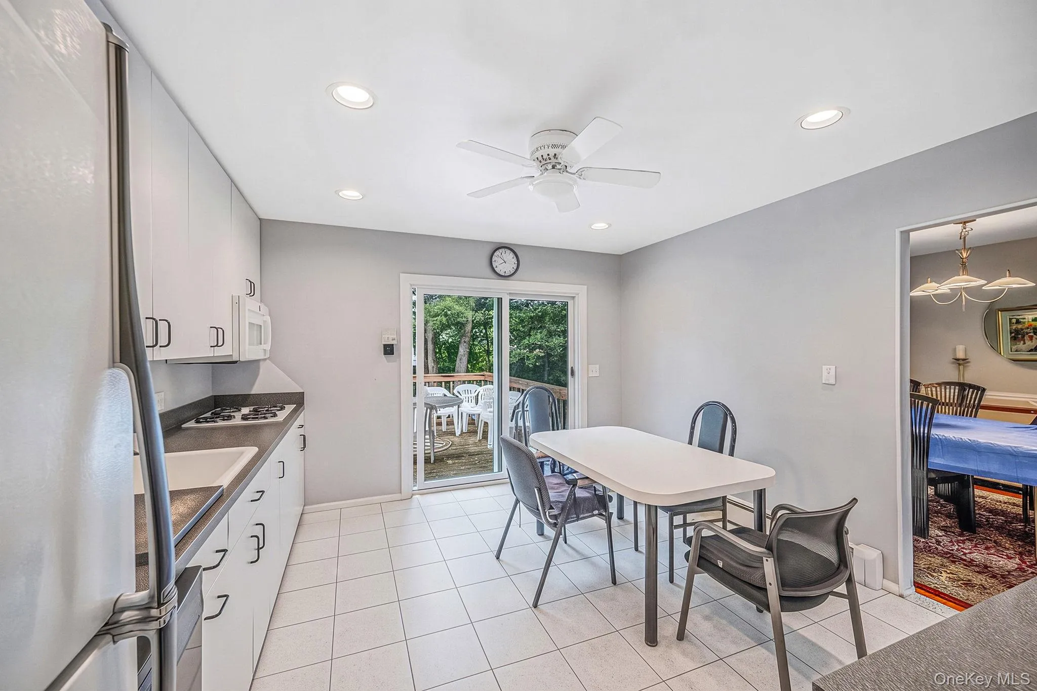 3 Oasis Place, Huntington, NY, 4 Bedrooms Bedrooms, 8 Rooms Rooms,2 BathroomsBathrooms,Residential,For Rent,Oasis,0,1055721 3 Oasis Place, Huntington, NY, 4 Bedrooms Bedrooms, 8 Rooms Rooms,2 BathroomsBathrooms,Residential,For Rent,Oasis,0,1055721