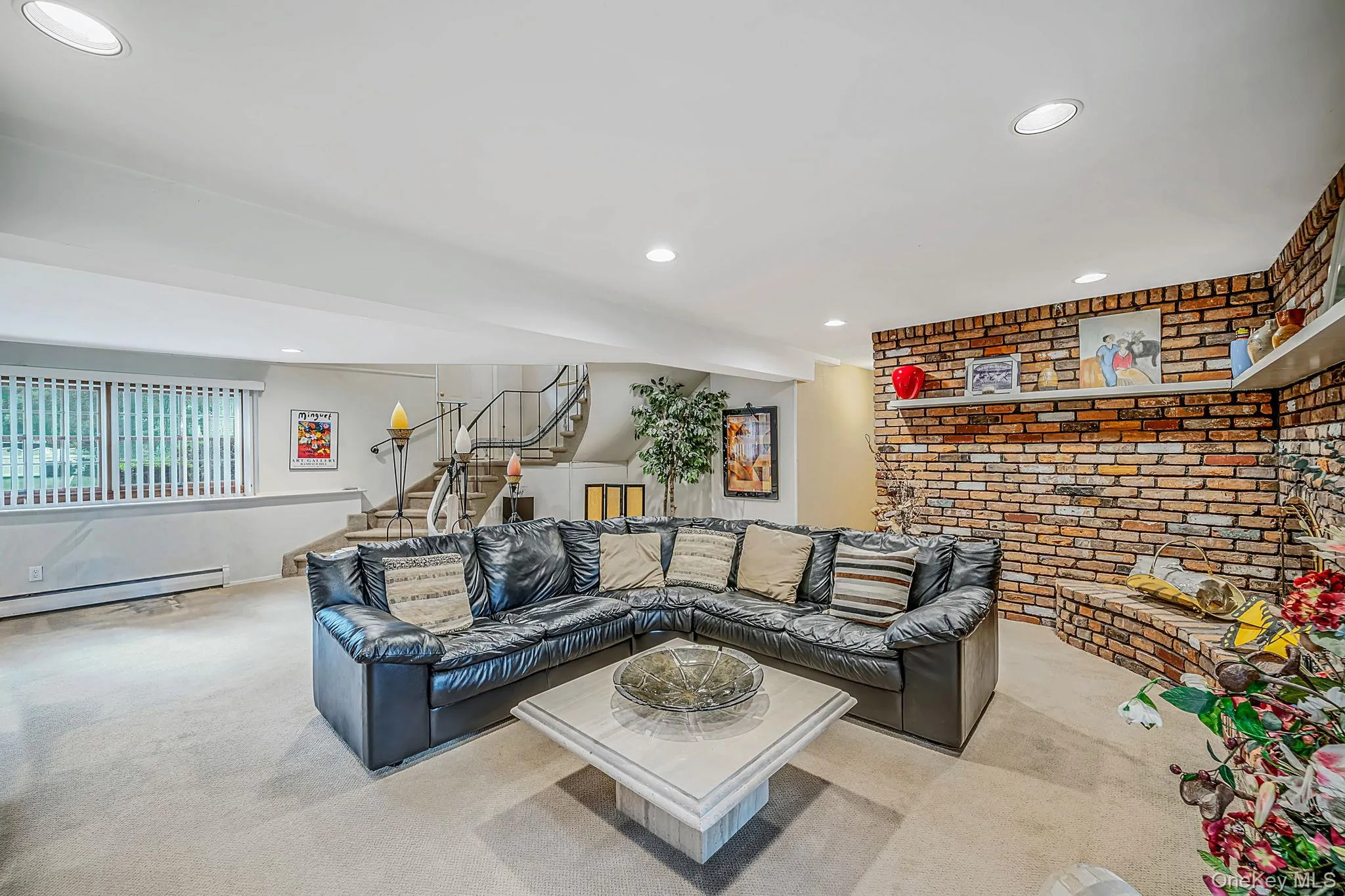 3 Oasis Place, Huntington, NY, 4 Bedrooms Bedrooms, 8 Rooms Rooms,2 BathroomsBathrooms,Residential,For Rent,Oasis,0,1055721 3 Oasis Place, Huntington, NY, 4 Bedrooms Bedrooms, 8 Rooms Rooms,2 BathroomsBathrooms,Residential,For Rent,Oasis,0,1055721