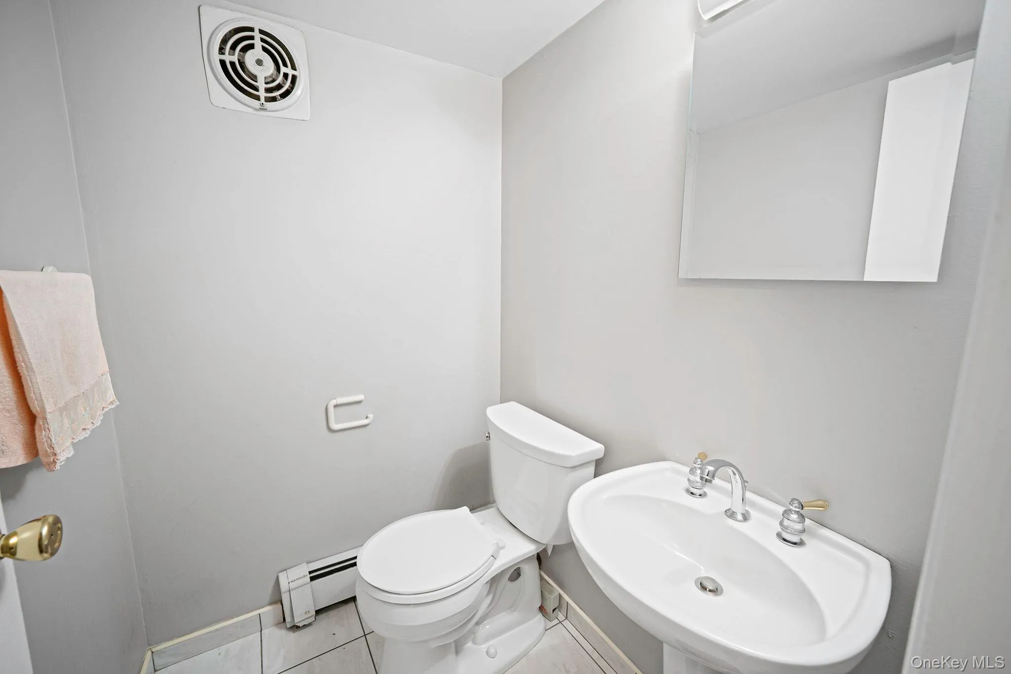 3 Oasis Place, Huntington, NY, 4 Bedrooms Bedrooms, 8 Rooms Rooms,2 BathroomsBathrooms,Residential,For Rent,Oasis,0,1055721 3 Oasis Place, Huntington, NY, 4 Bedrooms Bedrooms, 8 Rooms Rooms,2 BathroomsBathrooms,Residential,For Rent,Oasis,0,1055721